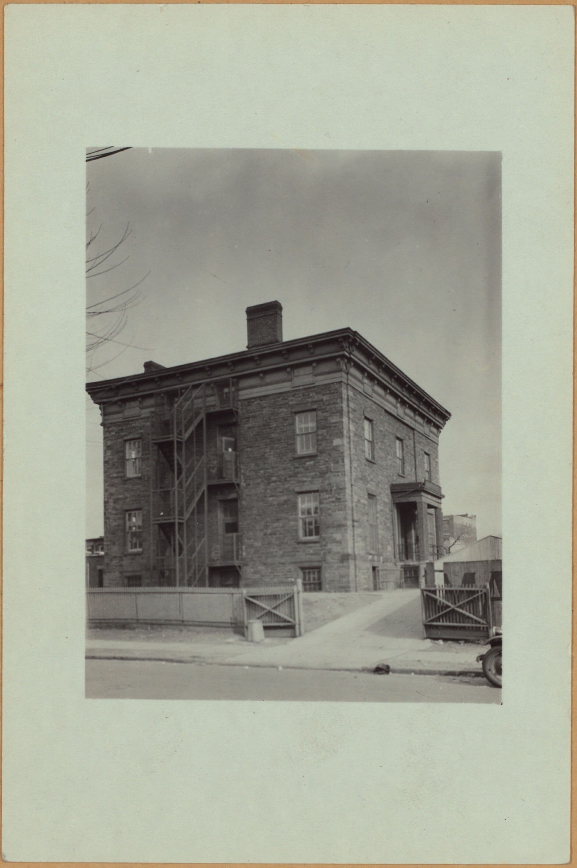 Queens: 2nd Street - 27th Avenue