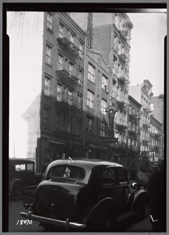 Tenements; M. Marinacci Meats, Vesuvius Pizzeria, Libreri Sigari: 113-123 Mulberry-Canal St.-Hester St., Manhattan