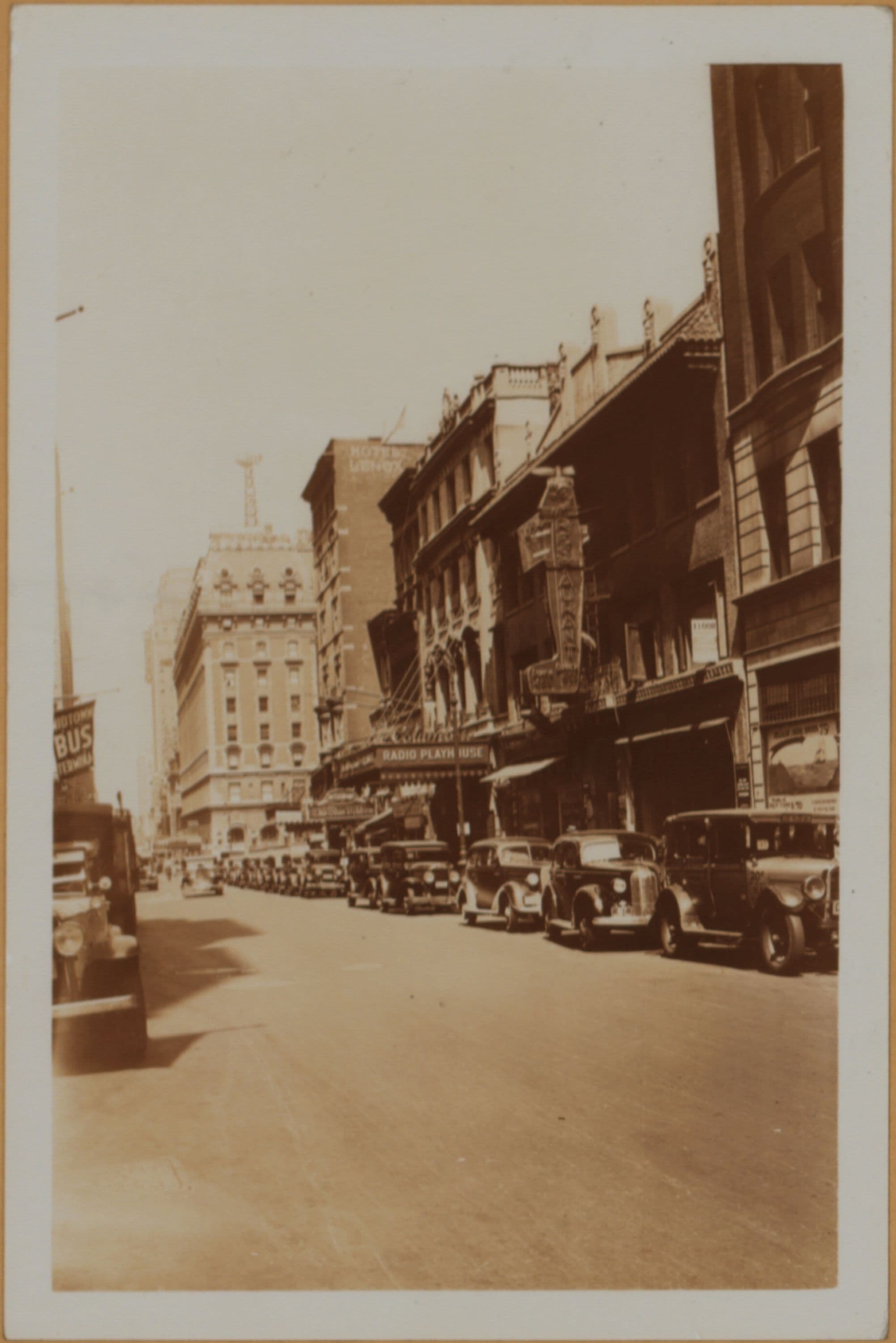Manhattan: 44th Street (West) - 6th Avenue
