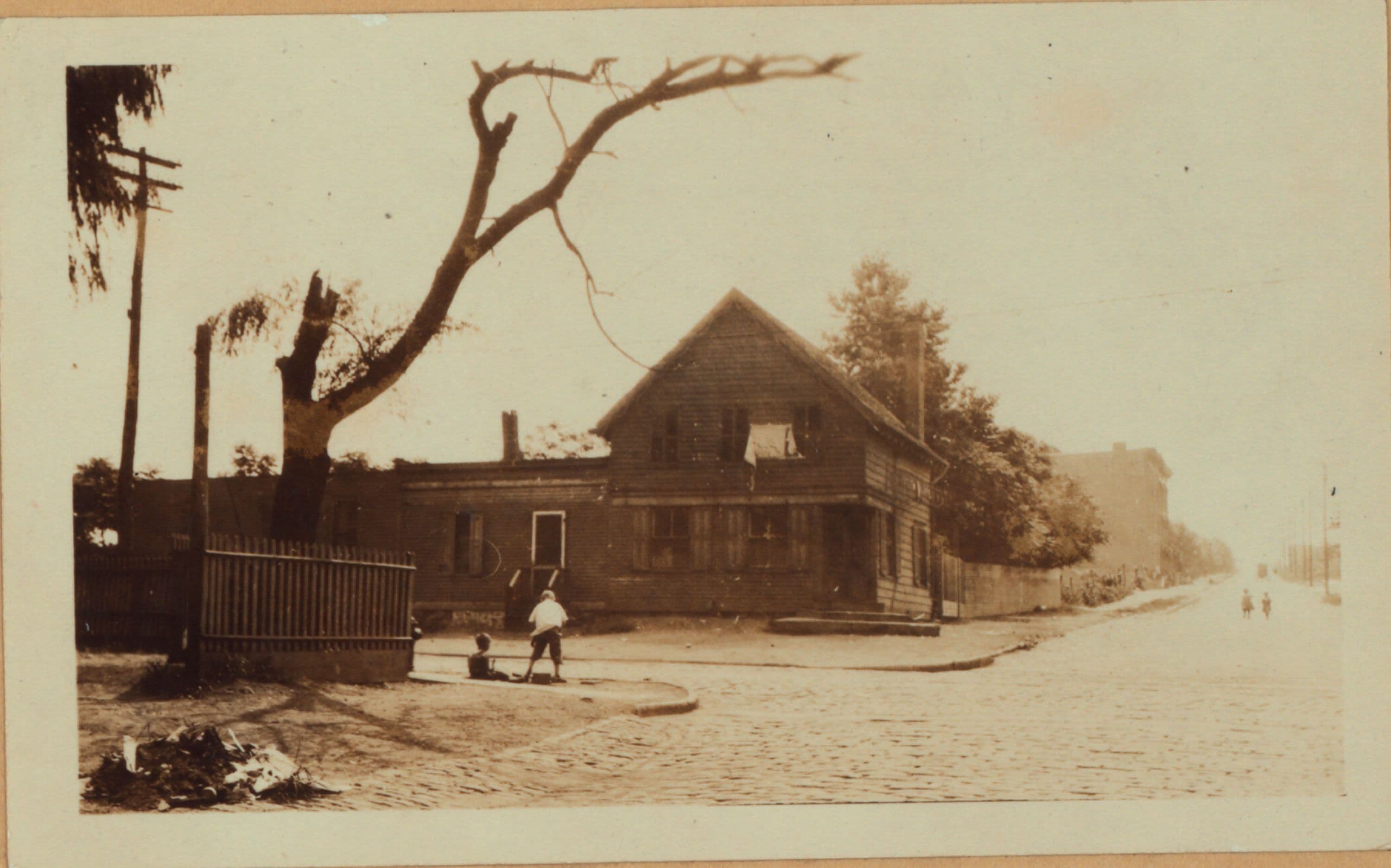 Queens: Woodward Avenue - Flushing Avenue
