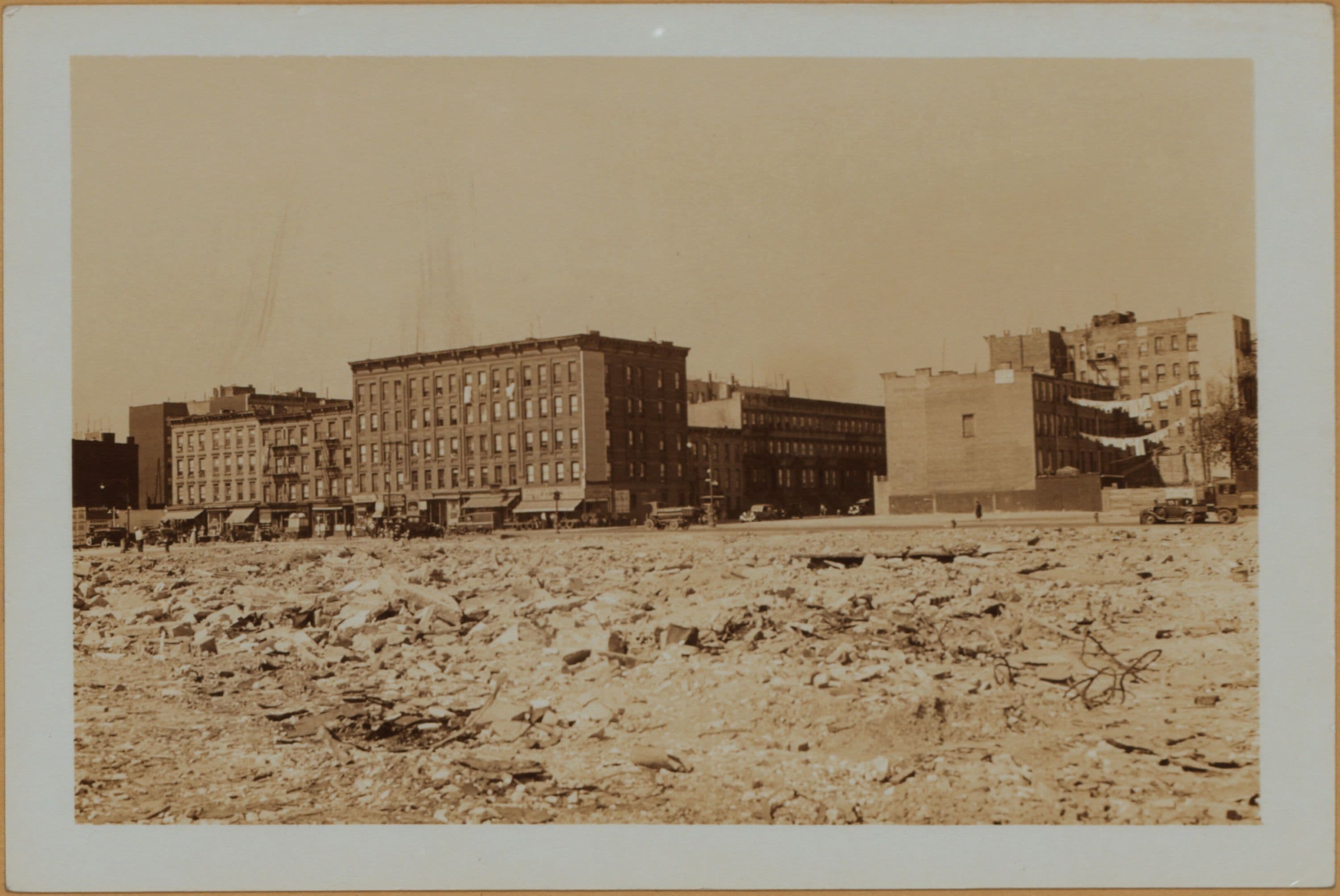 Manhattan: 1st Ave. - 123rd St. E.