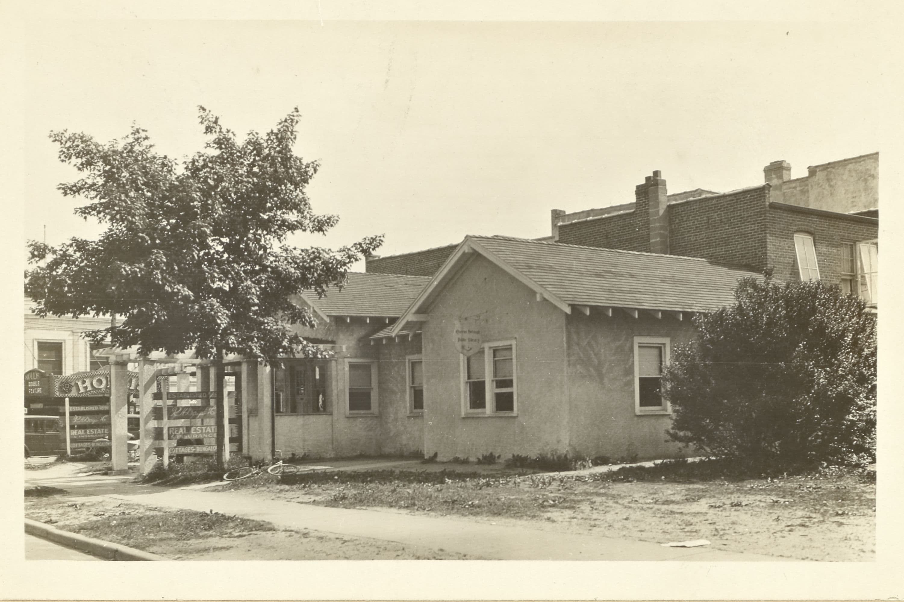 Queens: Jamaica Avenue - 191st Street