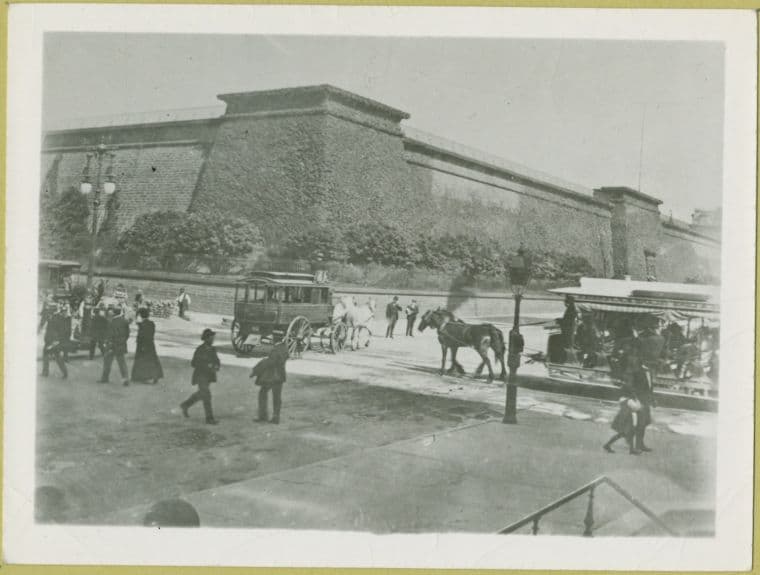 Fifth Avenue - 42nd Street, southwest corner