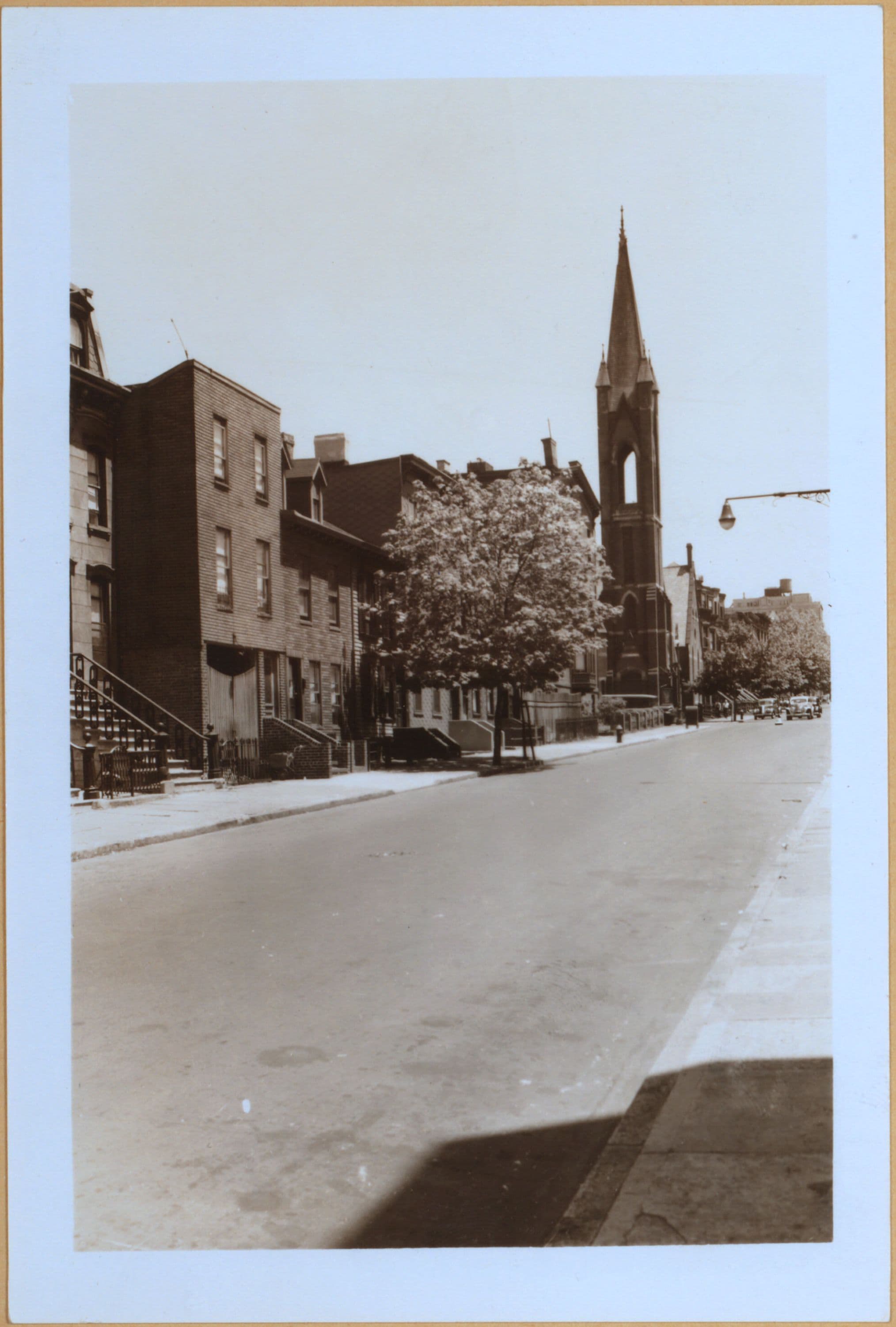 Brooklyn: Lincoln Place - 6th Avenue