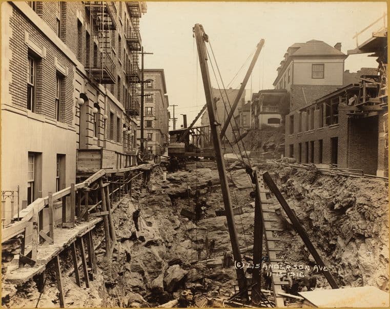 Bronx: 162nd Street - Anderson Avenue