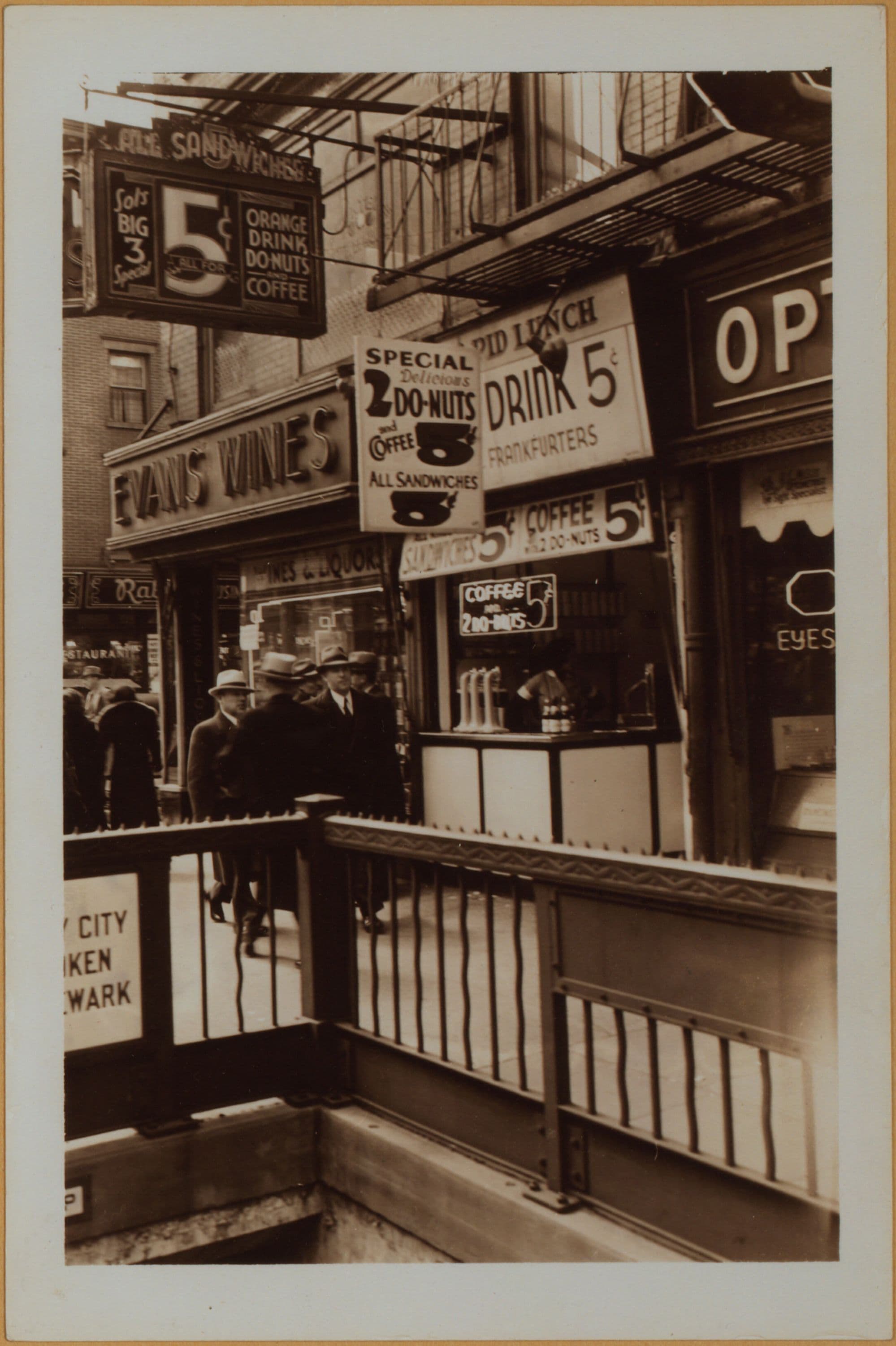 Manhattan: 6th Avenue - 29th Street (West)