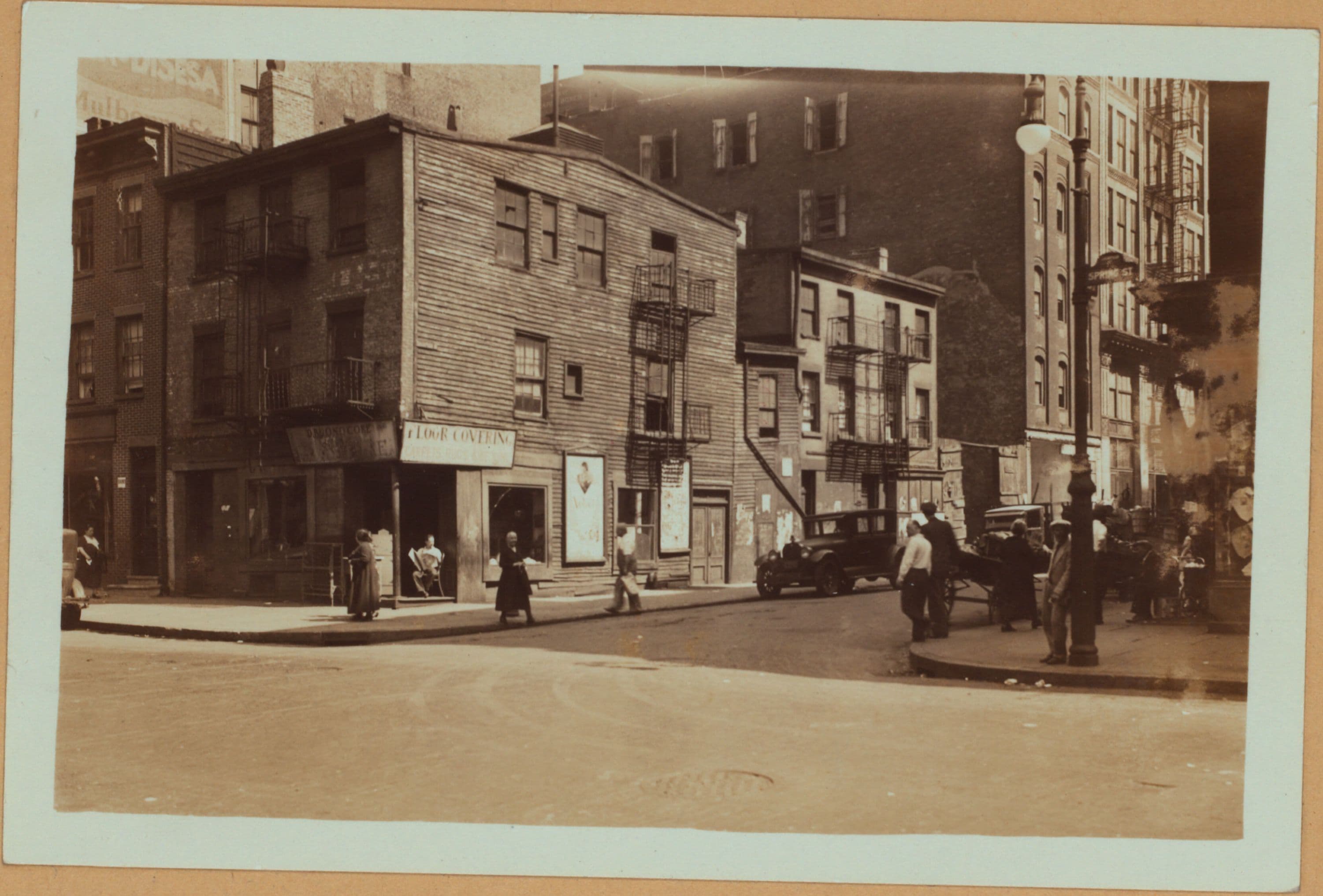 Manhattan: Thompson Street - Spring Street