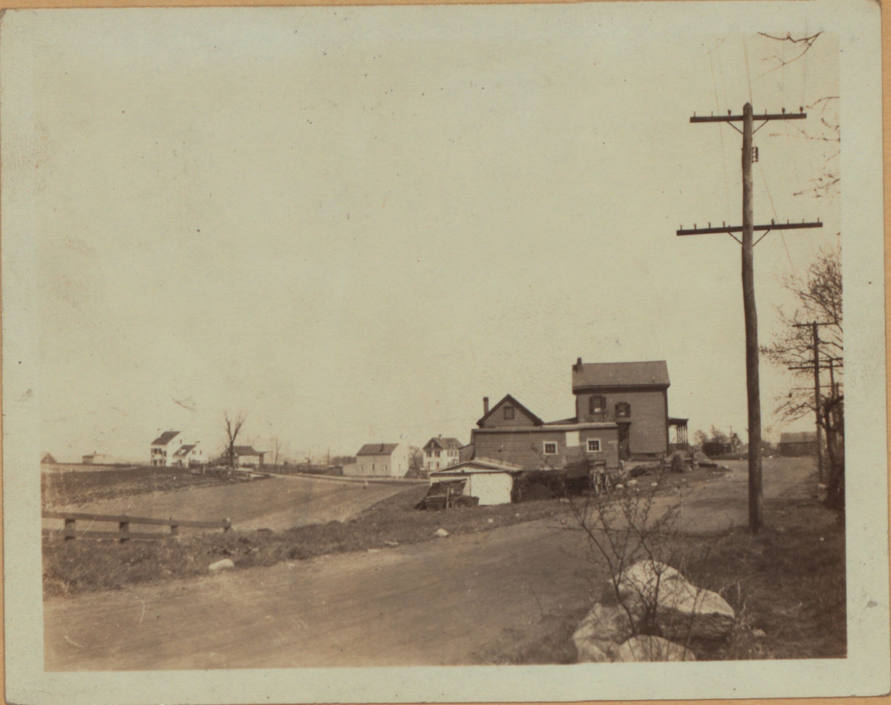 Queens: Caldwell Avenue - 61st Road
