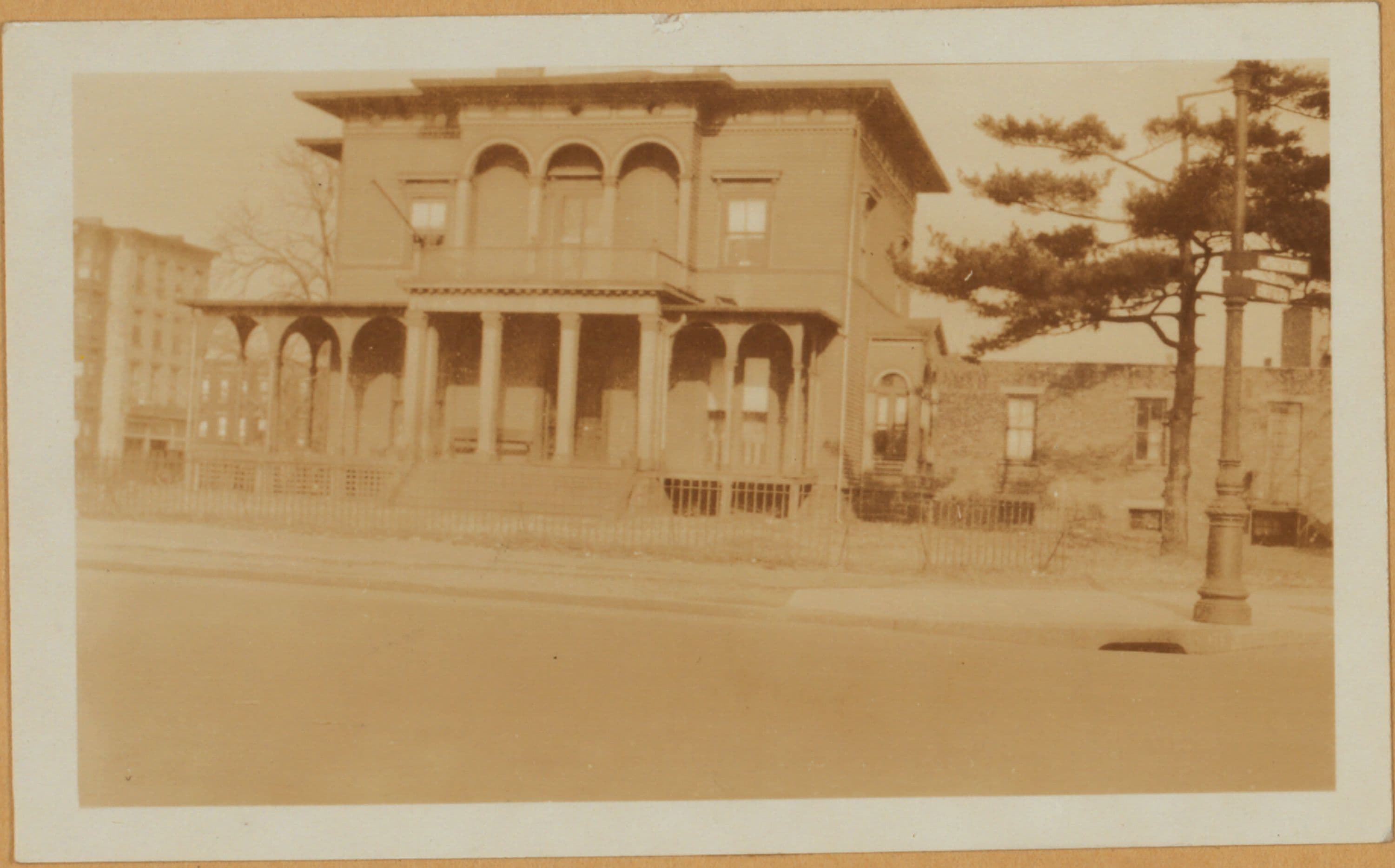 Brooklyn: Stone Avenue - Somers Street