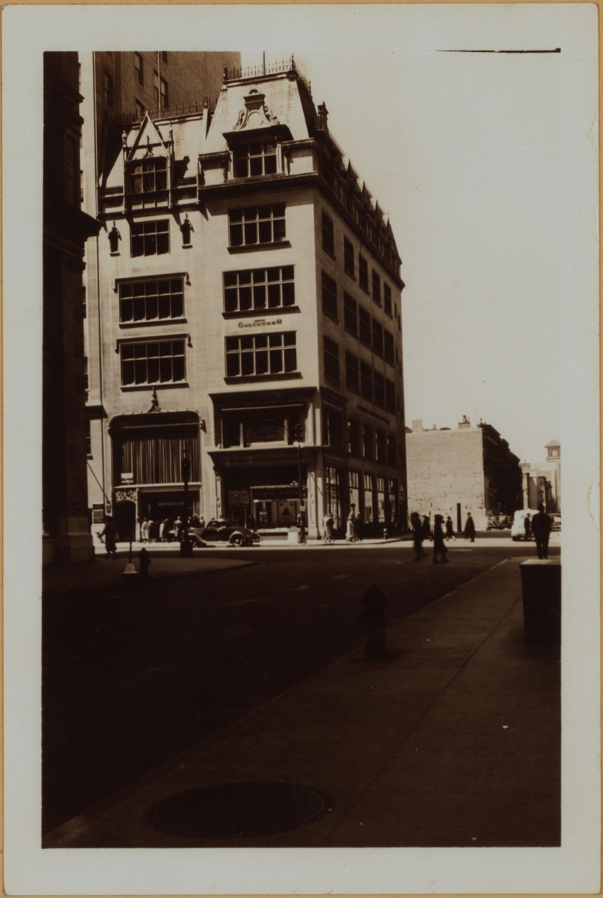 Manhattan: 5th Avenue - 52nd Street (West)
