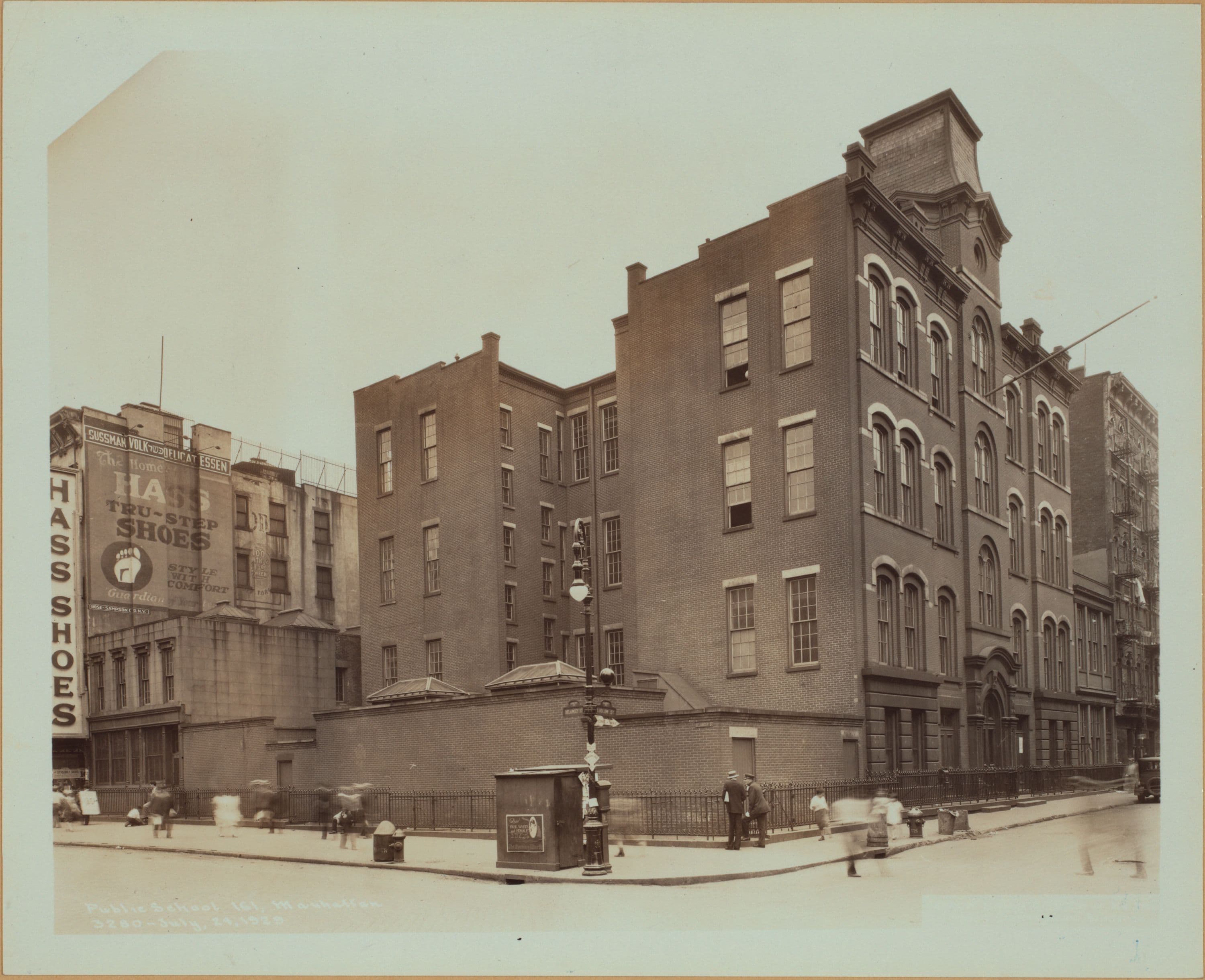 Manhattan: Ludlow Street - Delancey Street