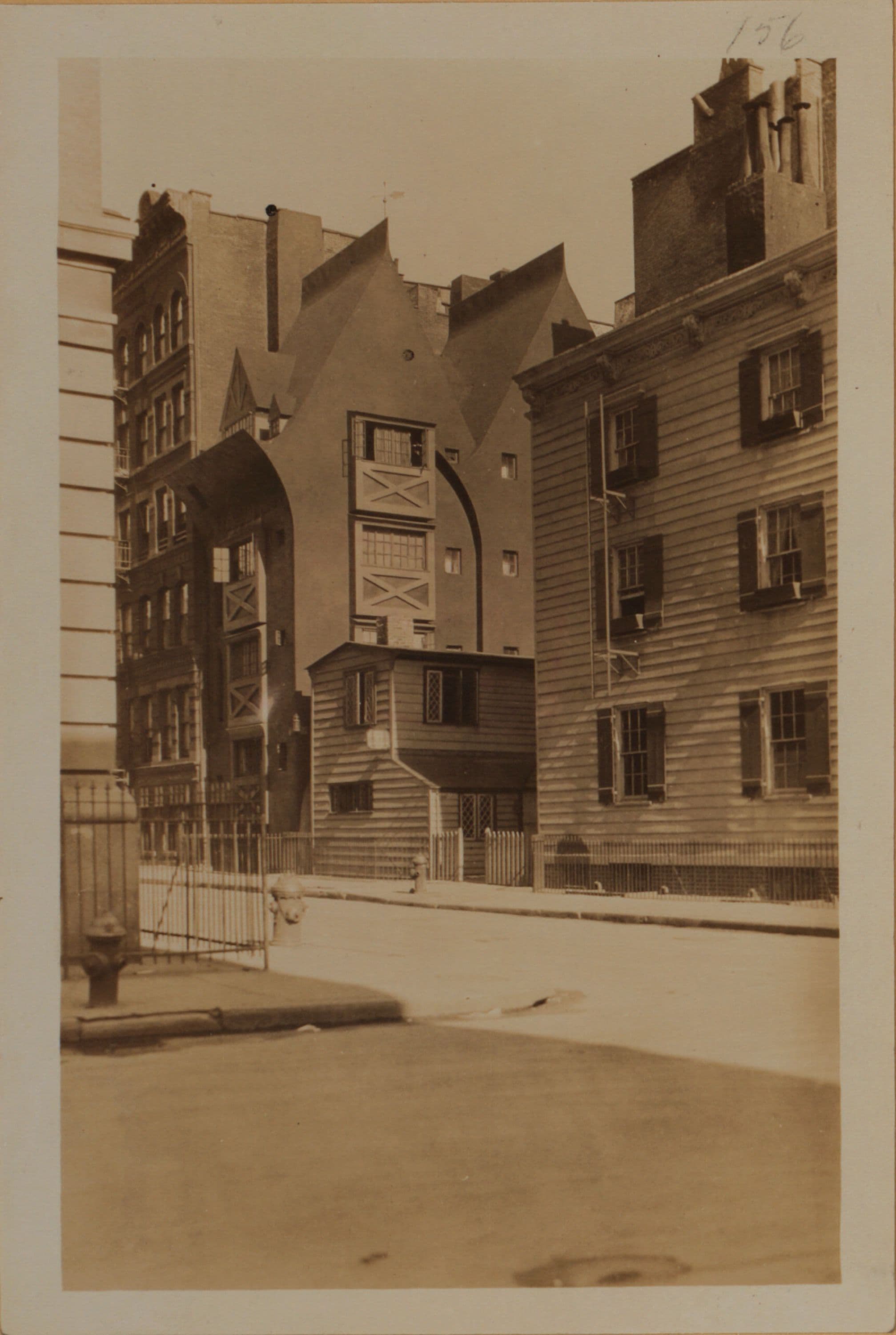 Manhattan: Bedford Street - Grove Street