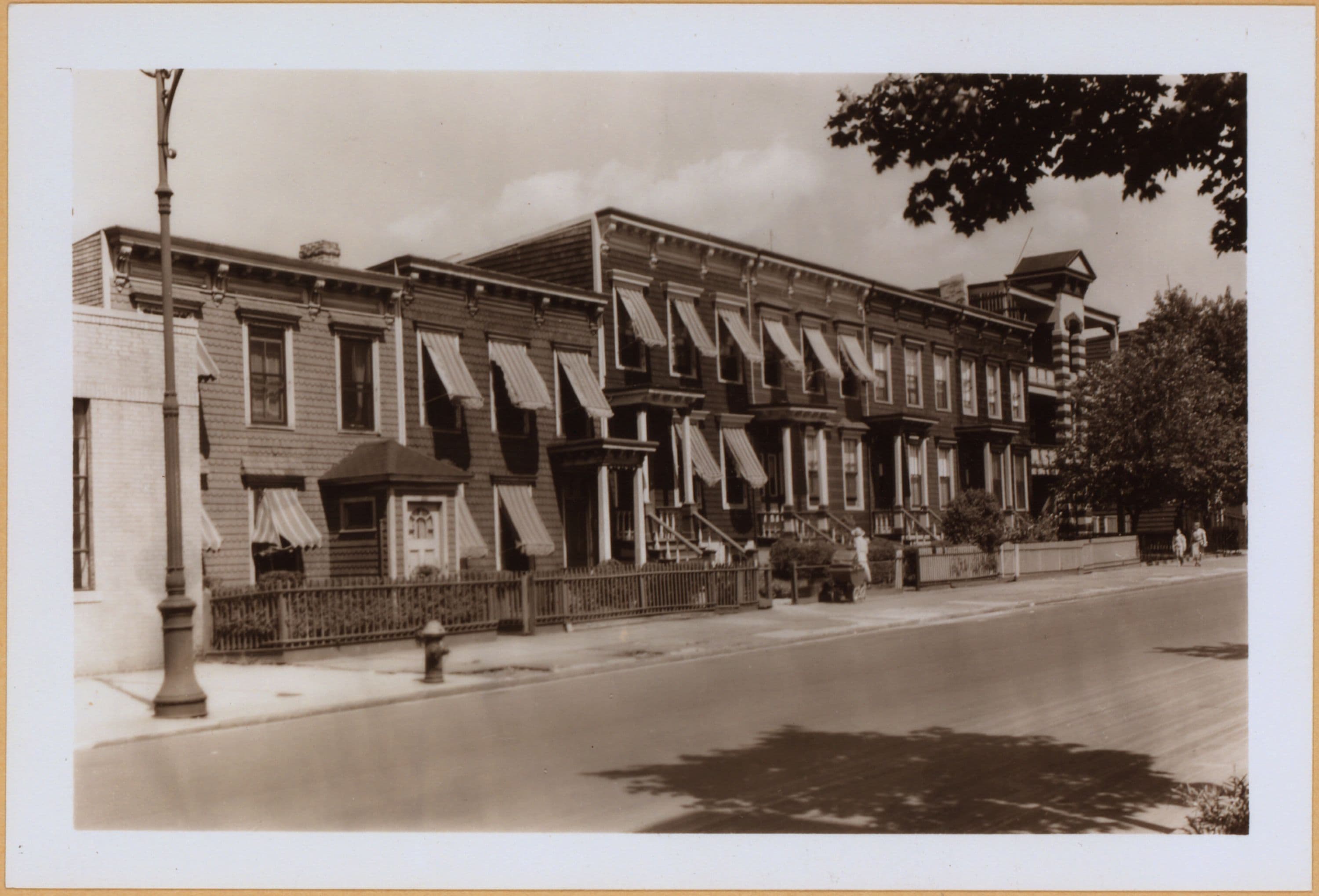 Brooklyn: Herkimer Street - Brooklyn Avenue