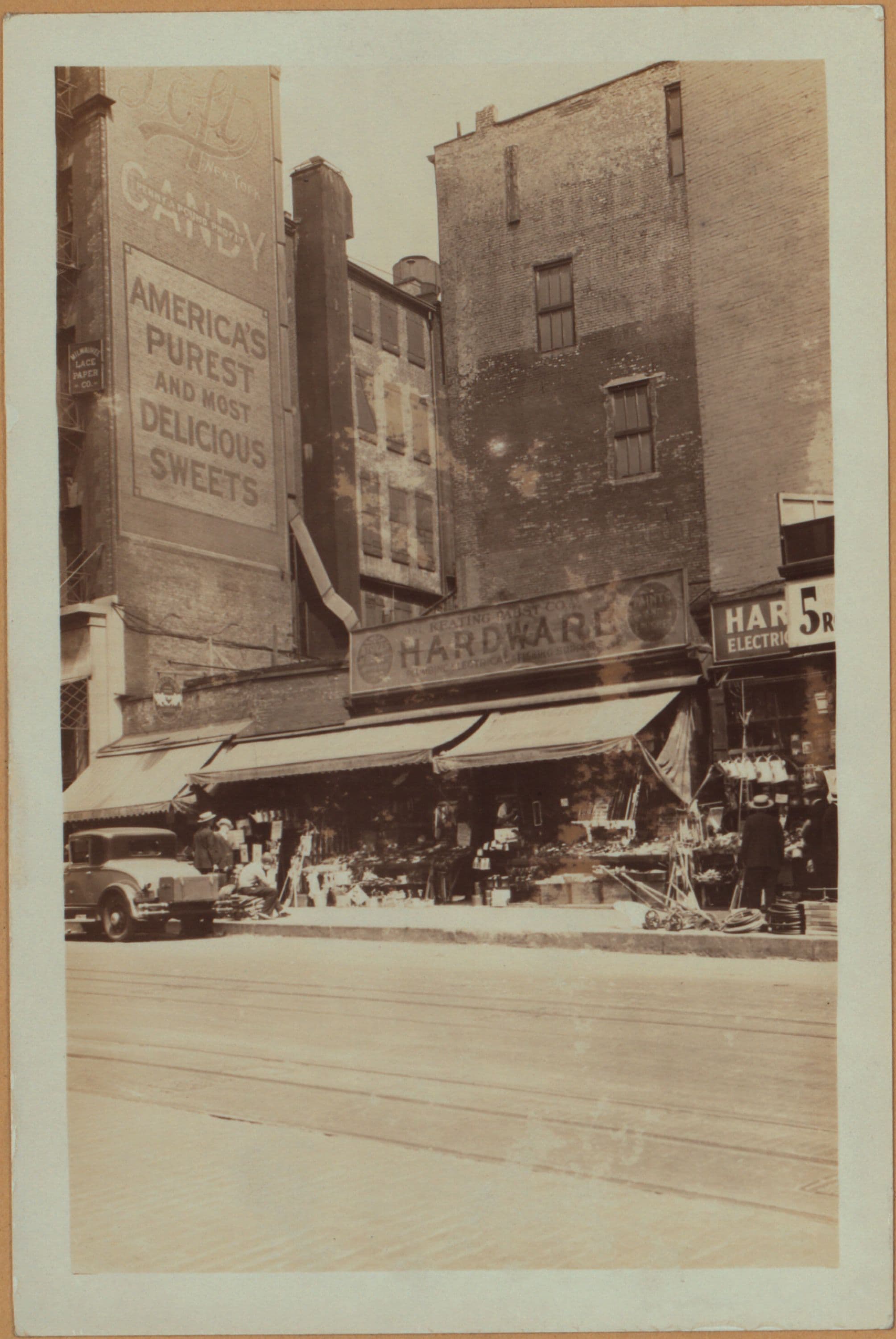 Manhattan: West Broadway - Vesey Street
