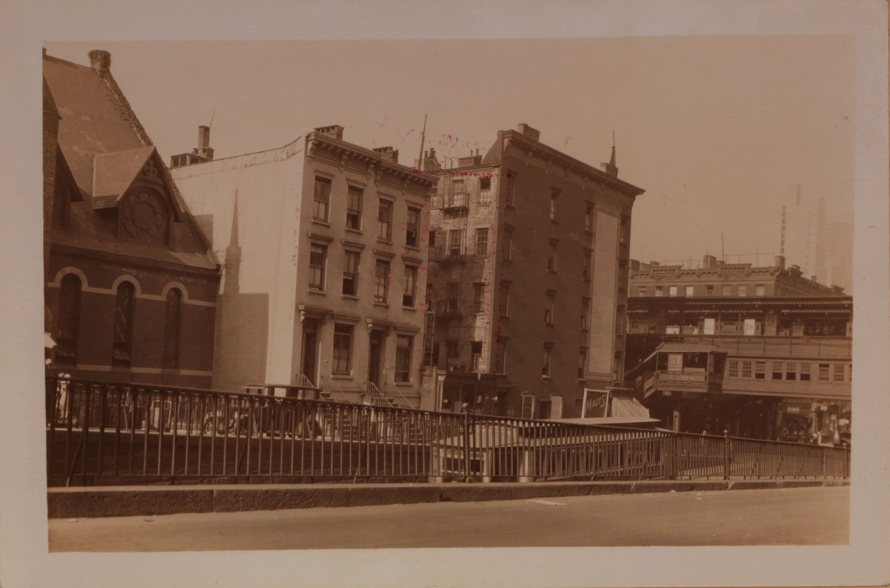 Manhattan: 42nd Street (East) - 2nd Avenue