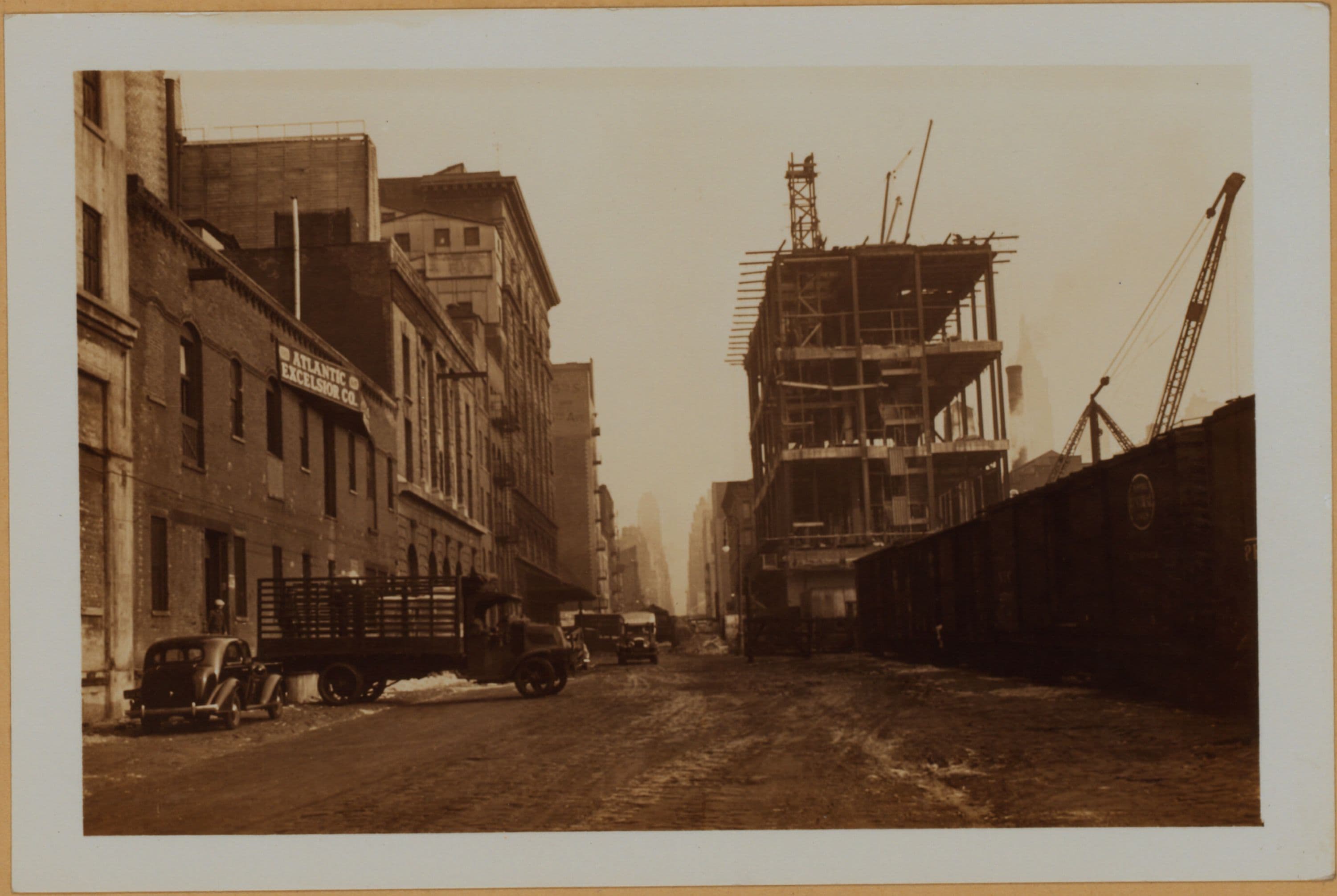 Manhattan: 39th Street - 11th Avenue, 1931–1936