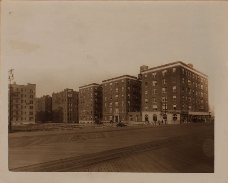 Brooklyn: 4th Street (East) - 27th Avenue