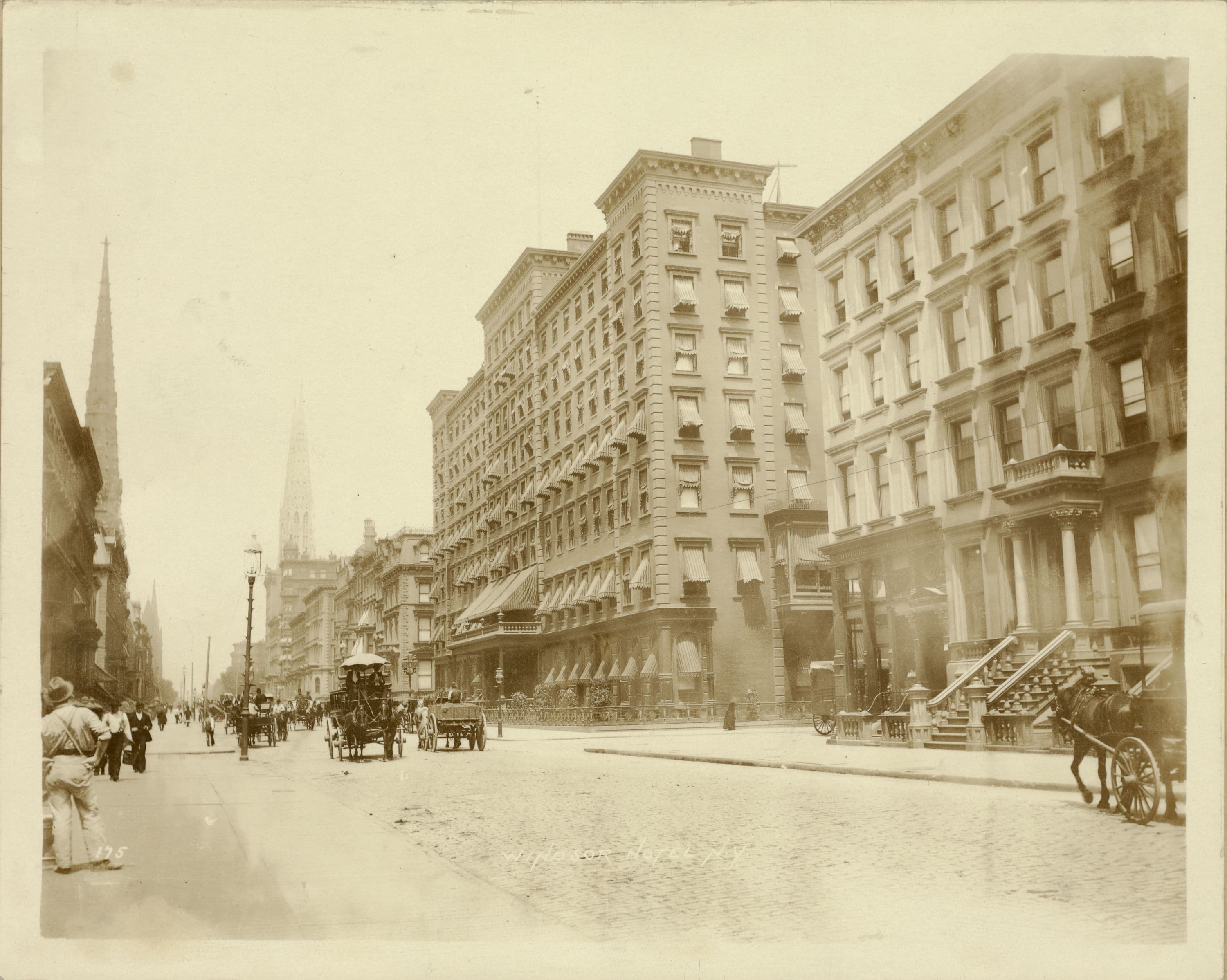 Manhattan: 5th Avenue - 46th Street, 1890