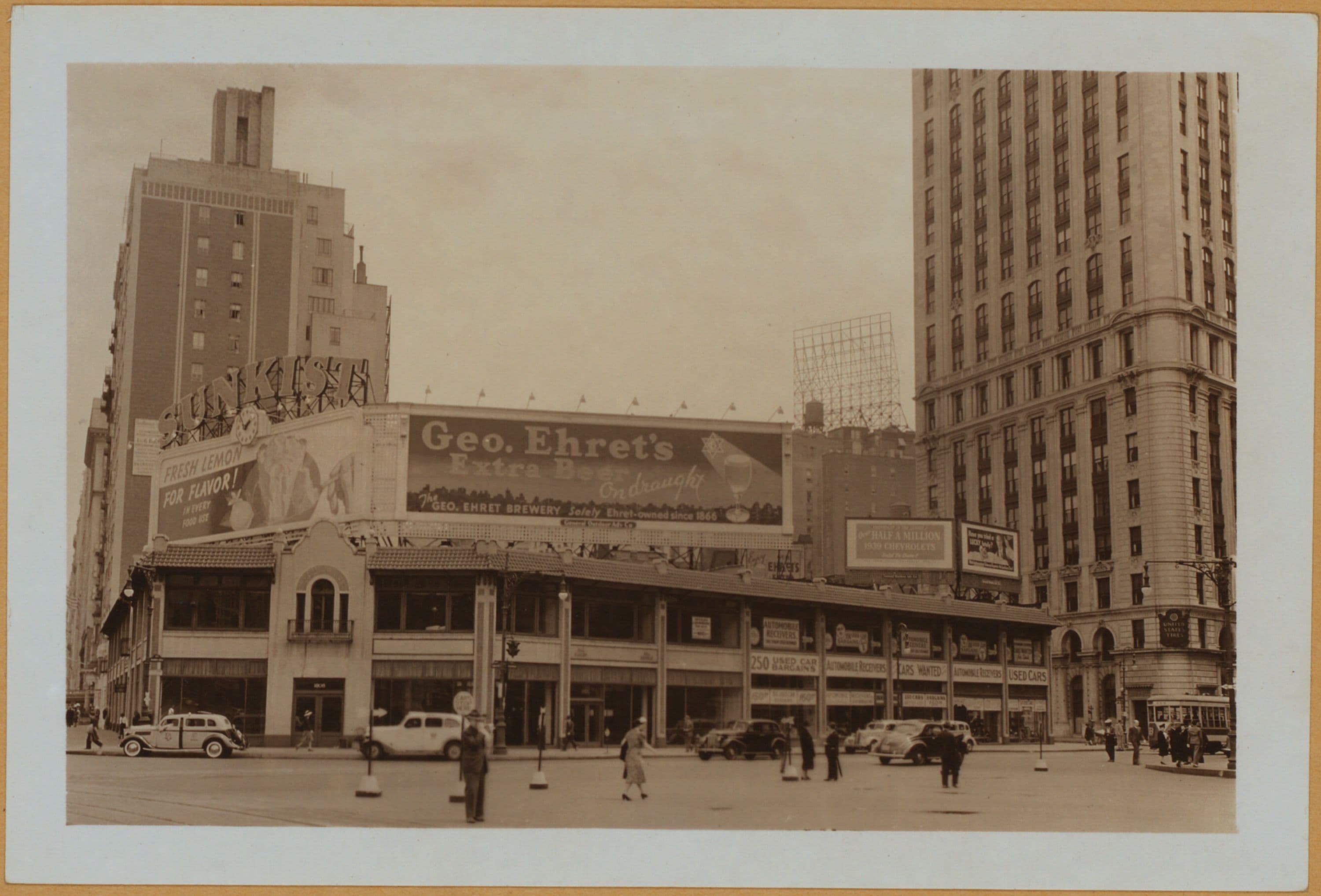 Manhattan: Broadway - 58th Street (West), 1939