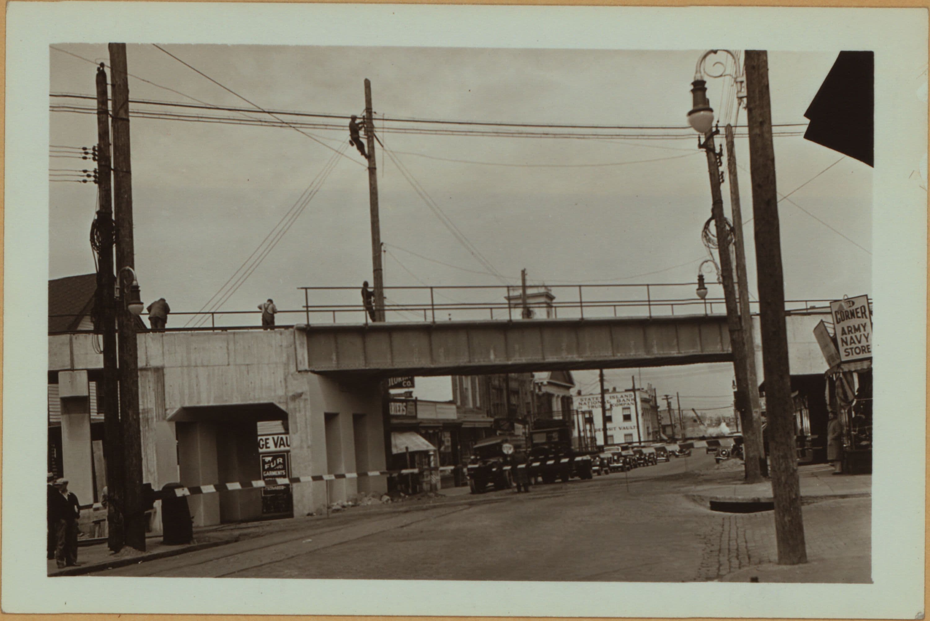 Richmond: Richmond Avenue - Ann Street