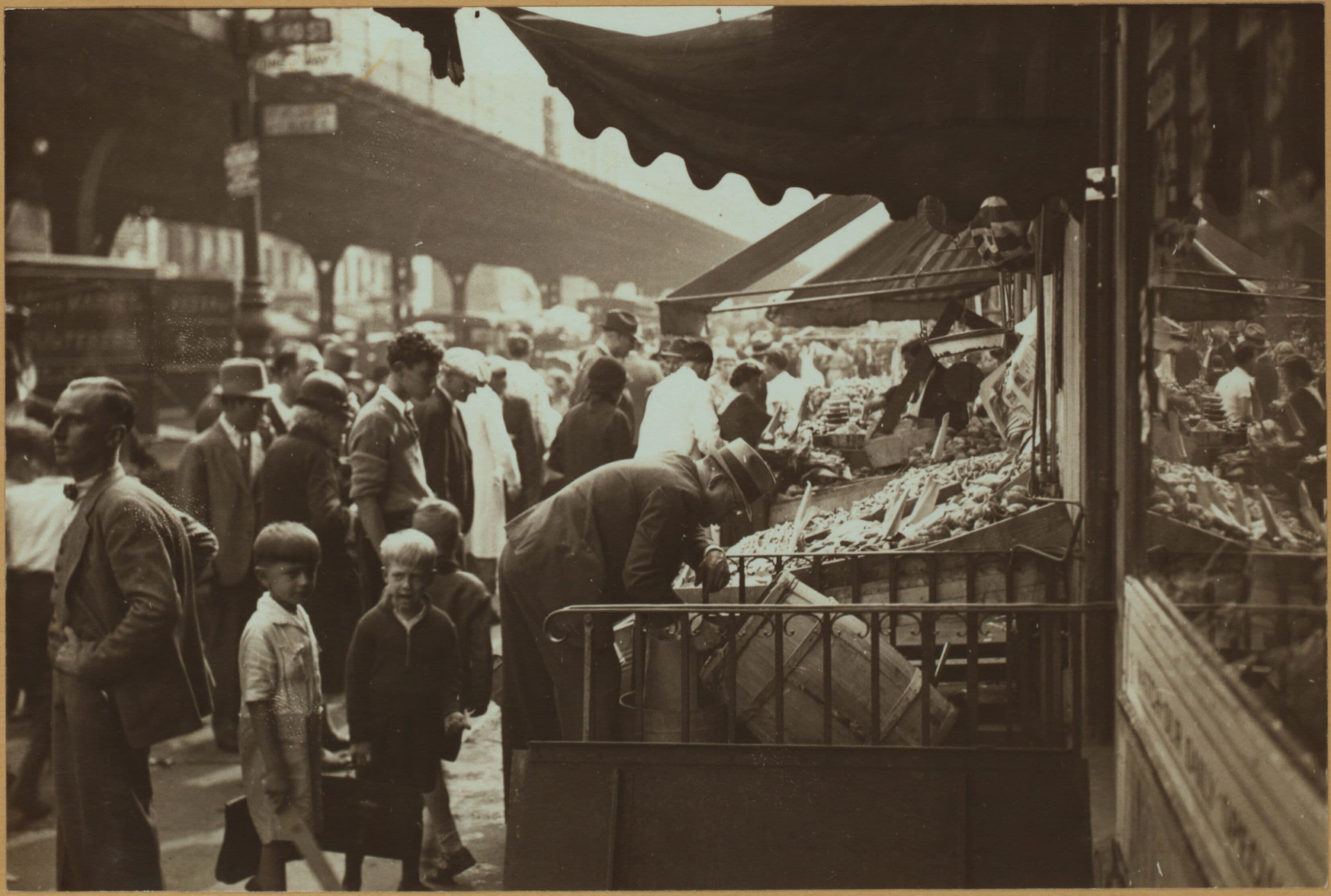 Occupations - Peddlers - Food - Fruit., 1936