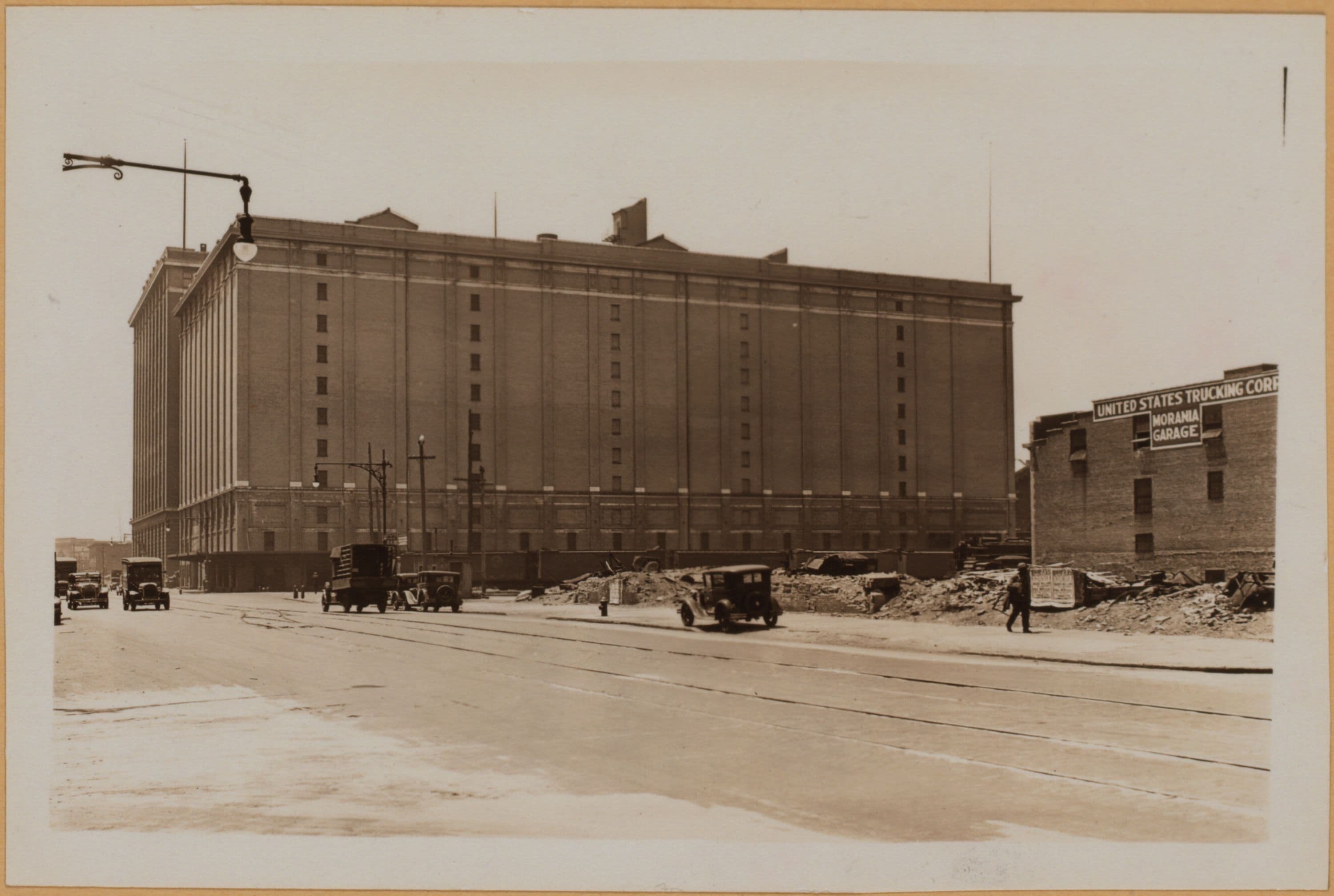 Manhattan: 10th Avenue - 20th Street (West), 1932–1938
