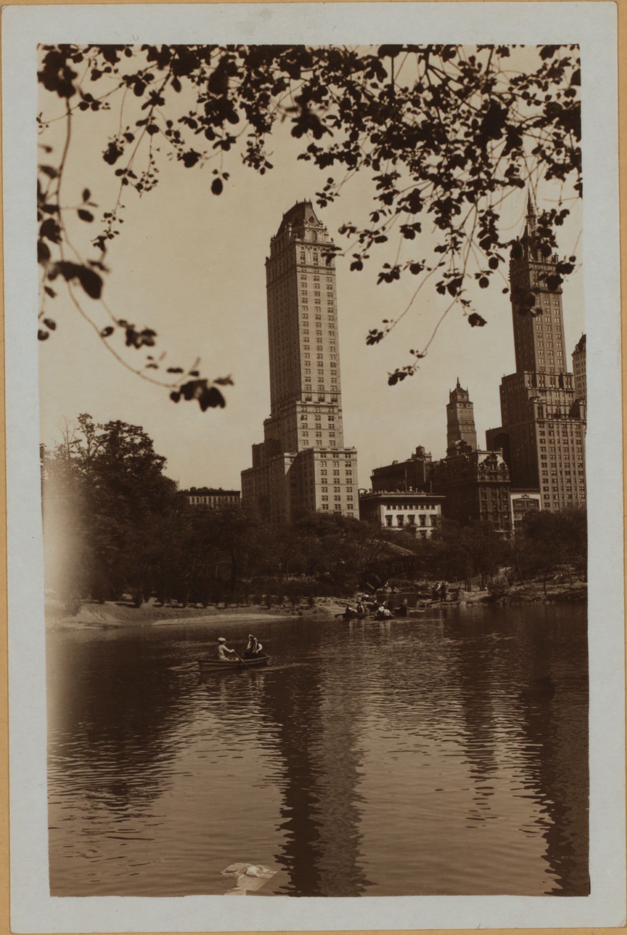 Manhattan: Central Park - The Pond