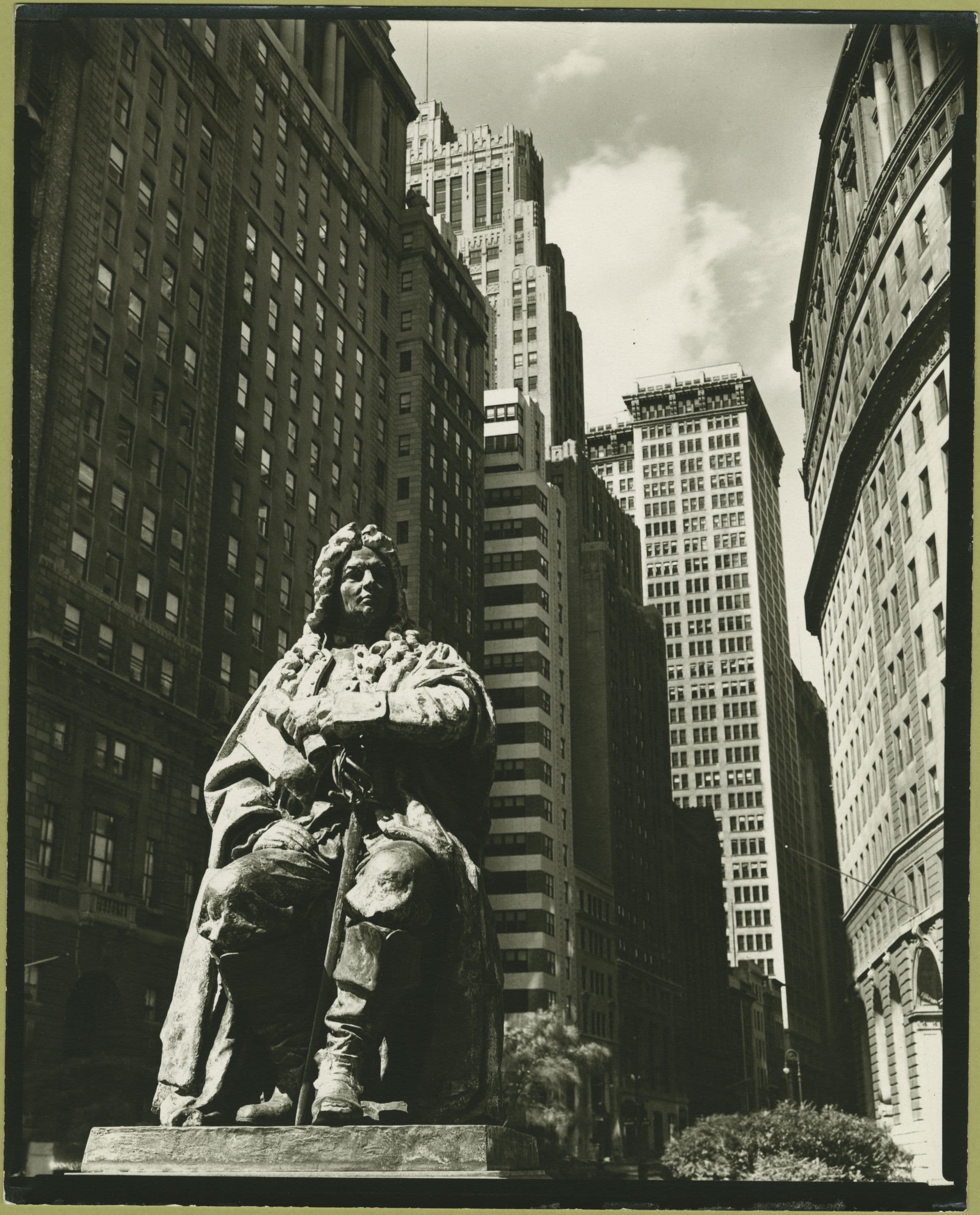 Manhattan: Broadway - Battery Place.