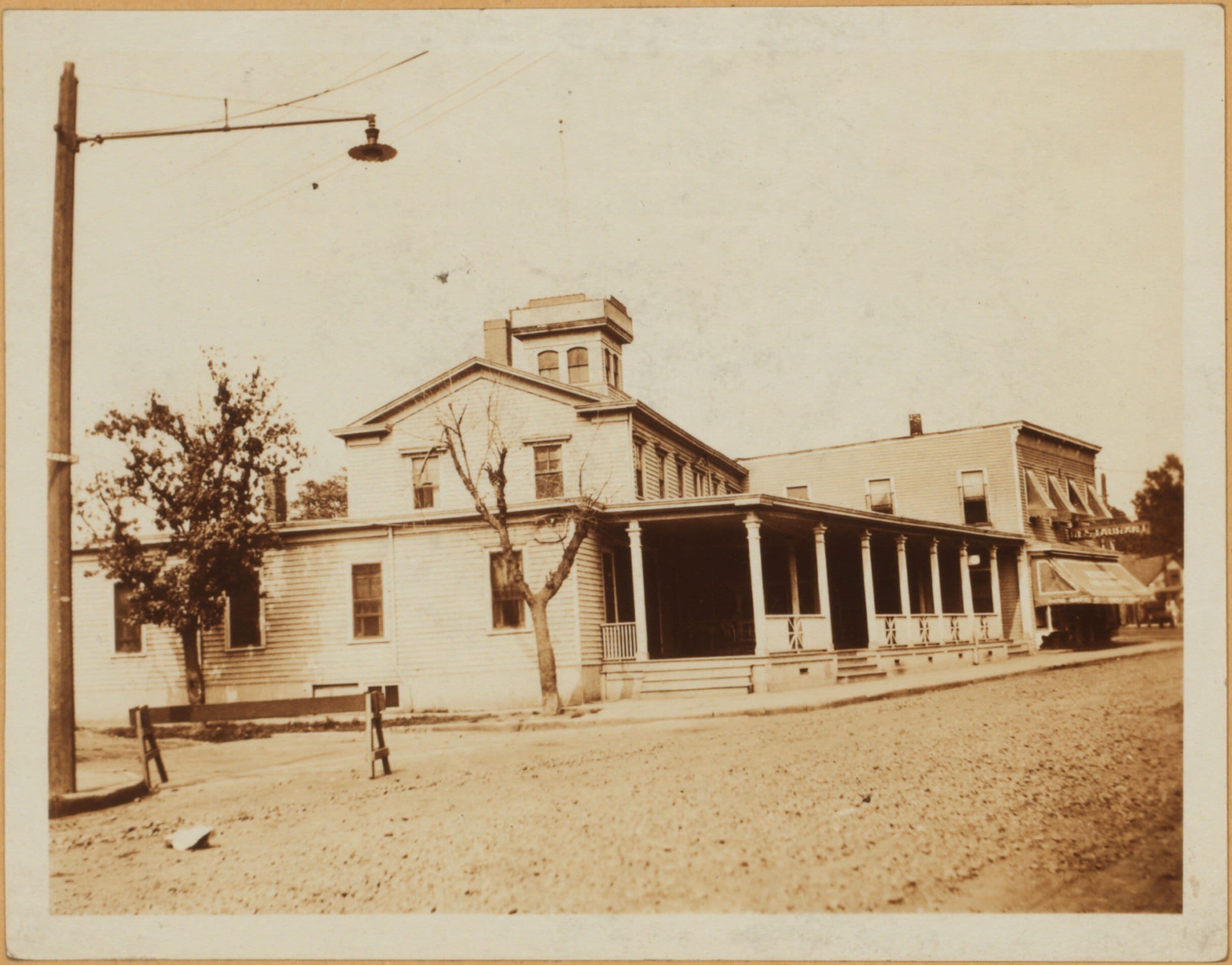 Brooklyn: Sheepshead Bay Road - Voorhies Avenue