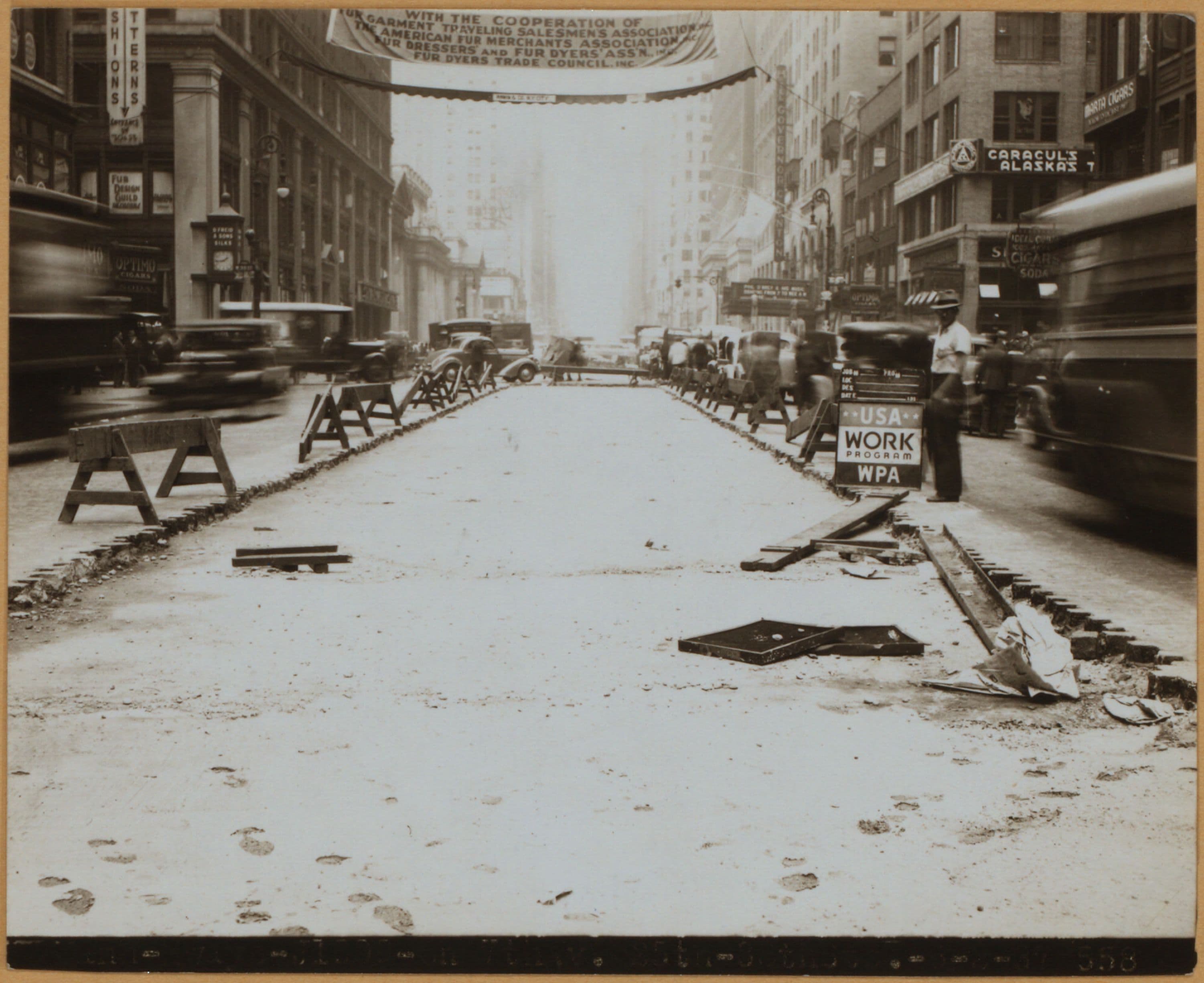 Manhattan: Broadway - 42nd Street
