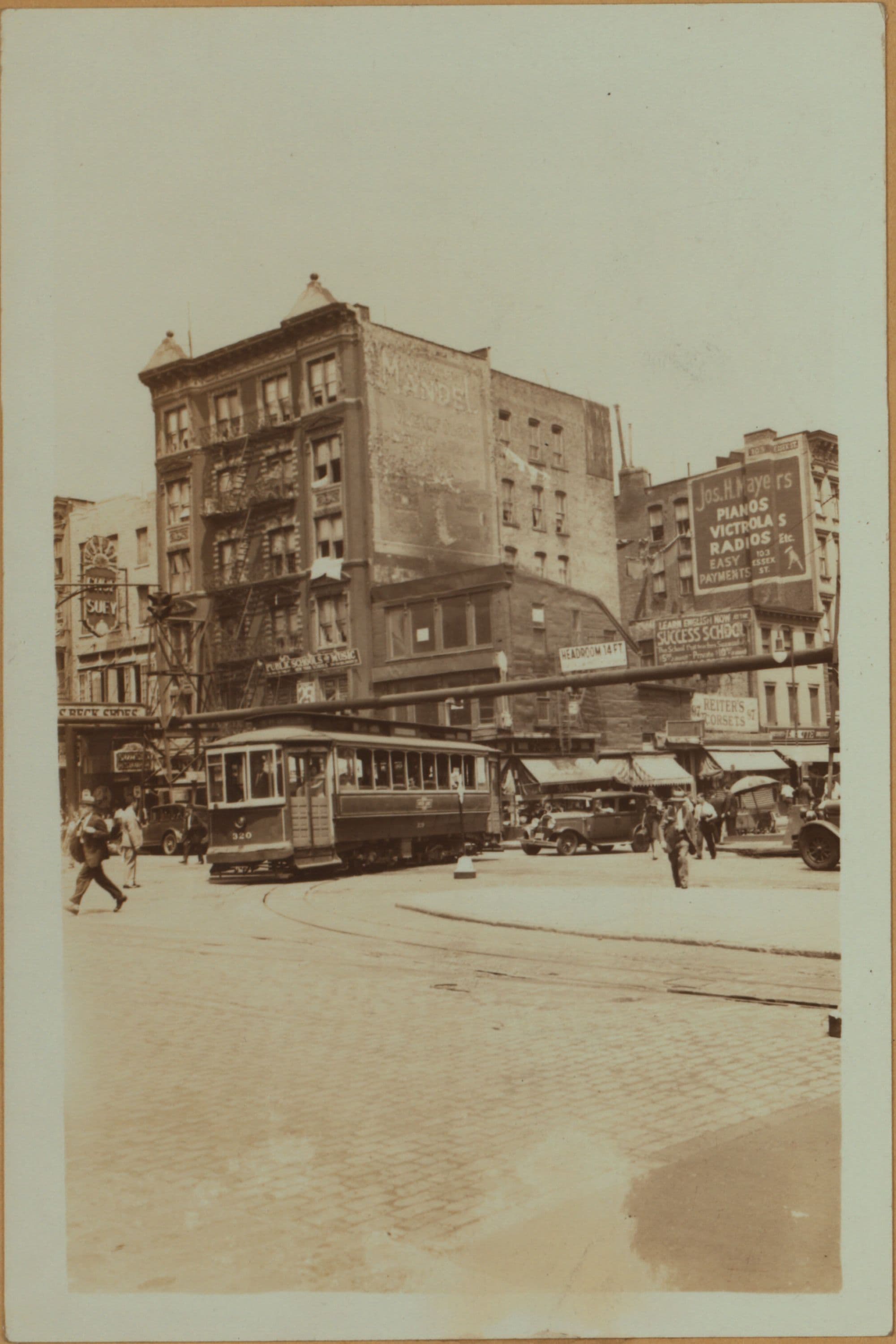 Transportation - Trolley - Underground cable.