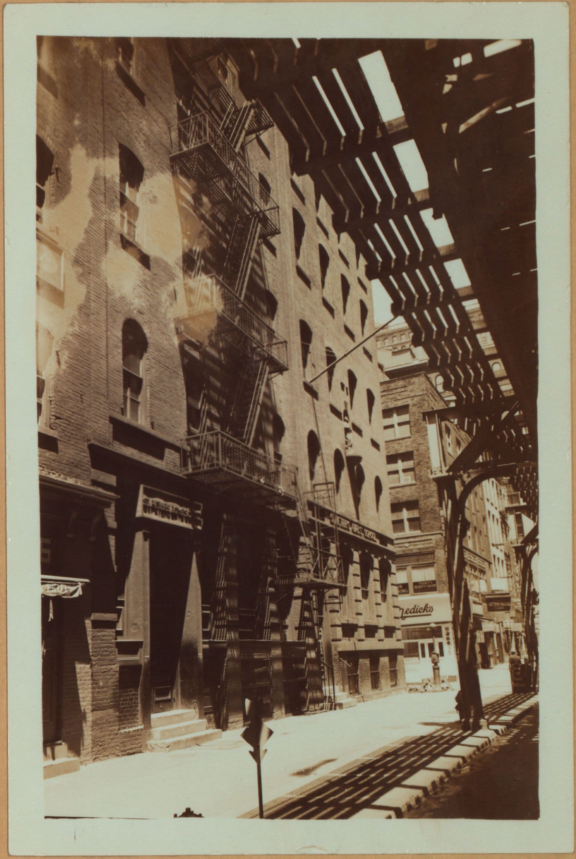 Manhattan: Trinity Place - Cedar Street