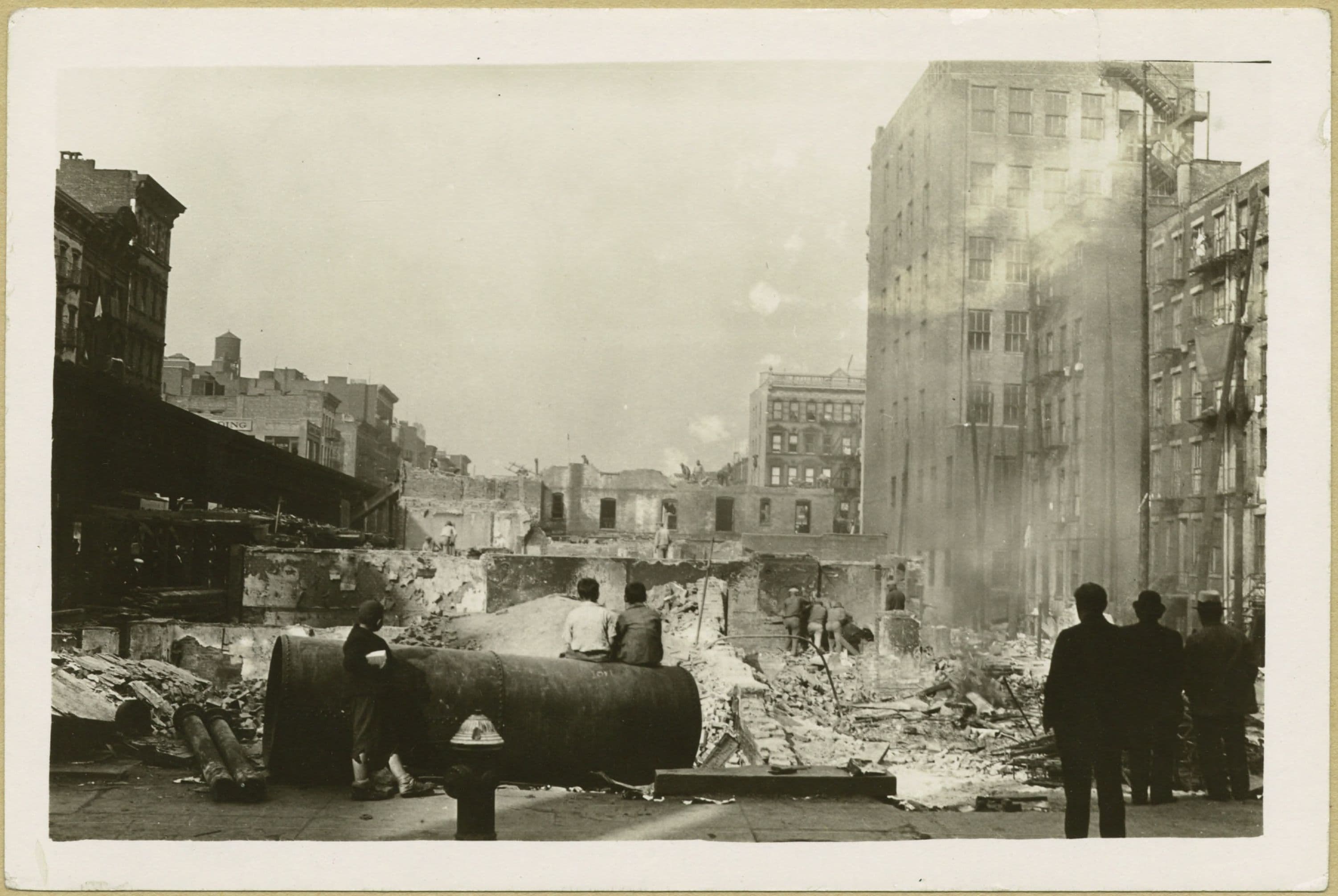 Manhattan: Allen Street - Broome Street, 1931