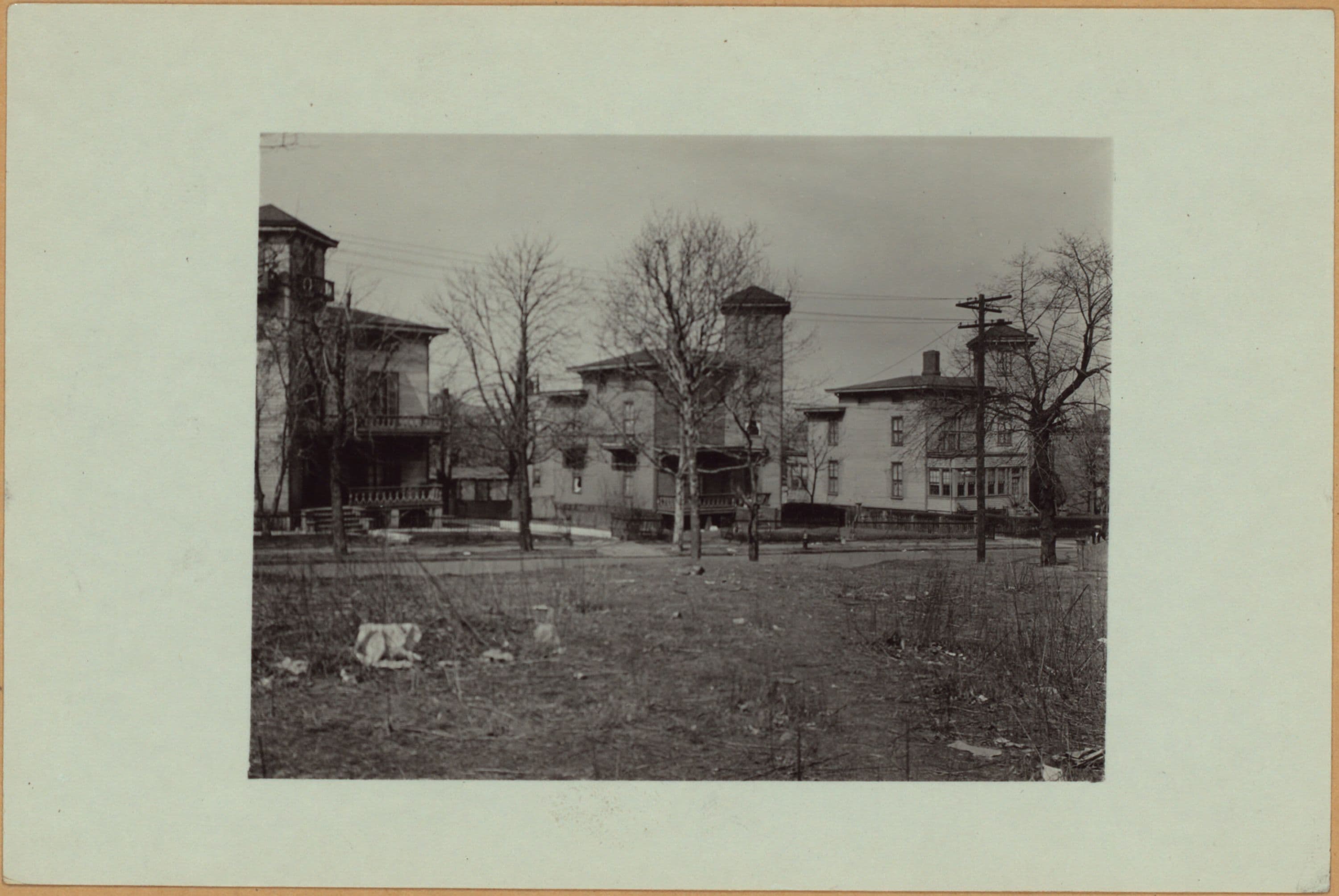 Queens: 12th Street - West 26th Avenue.