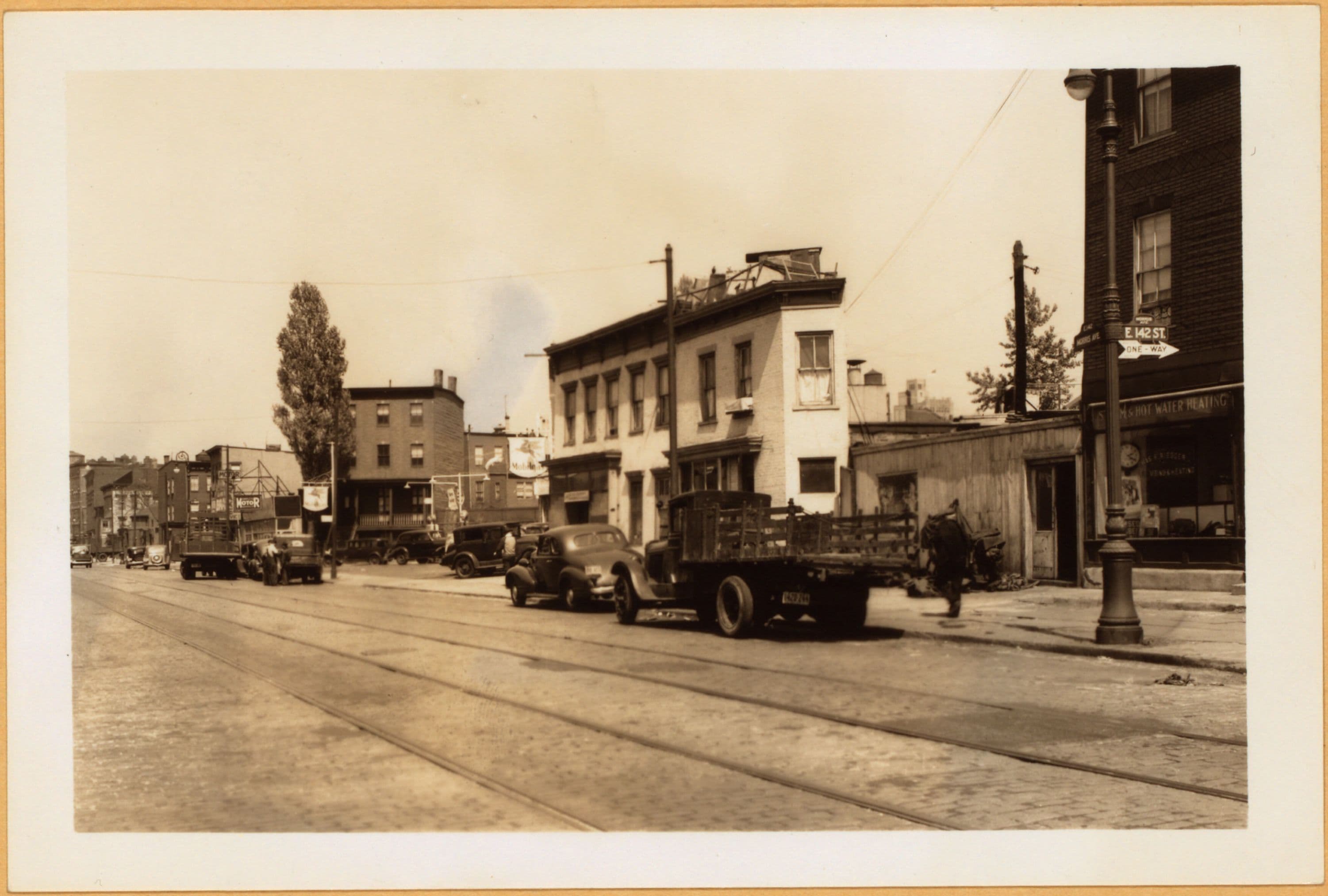 Bronx: Morris Avenue - 143rd Street (East)
