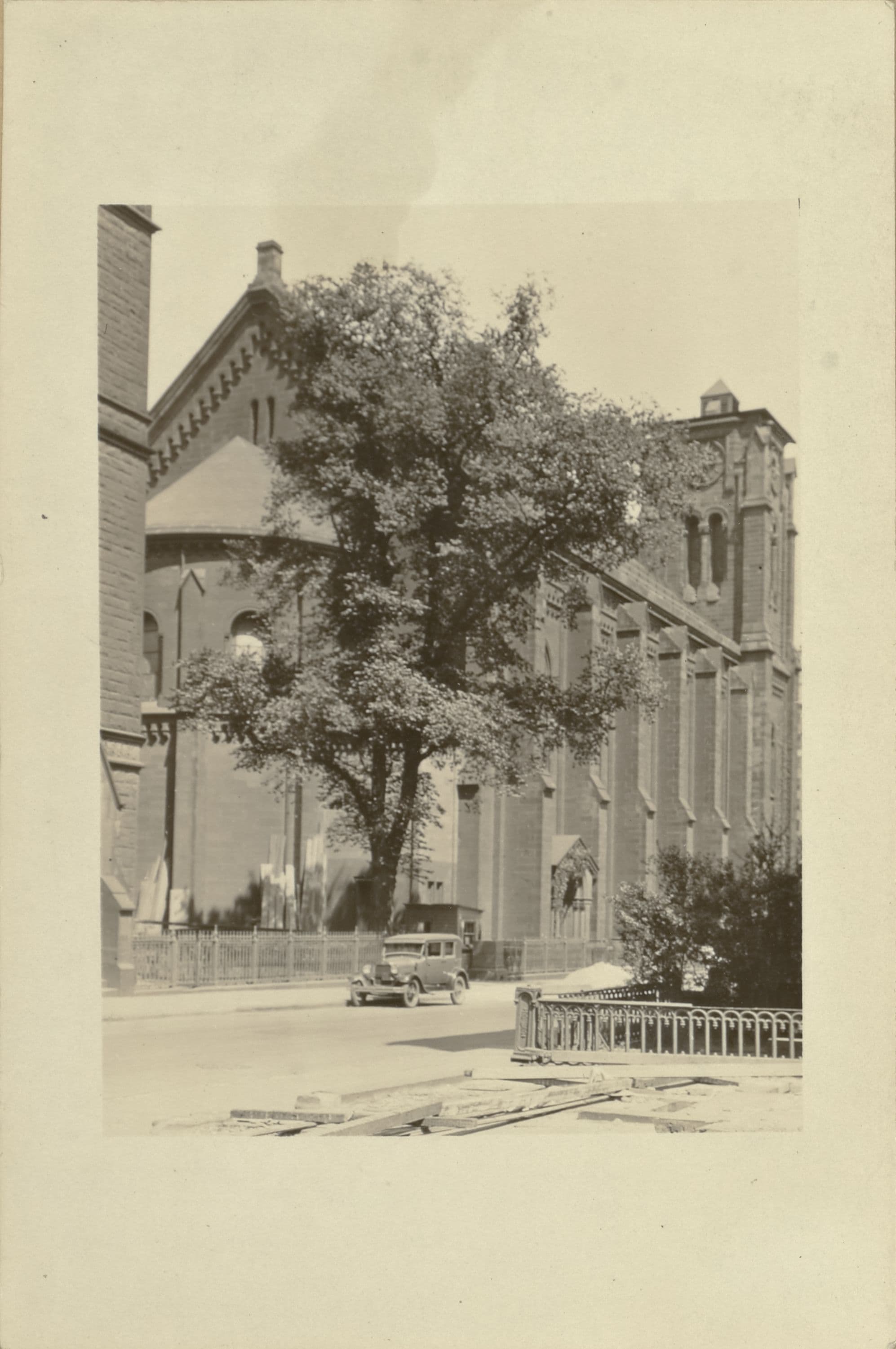 Manhattan: 16th Street (East) - Rutherford Place