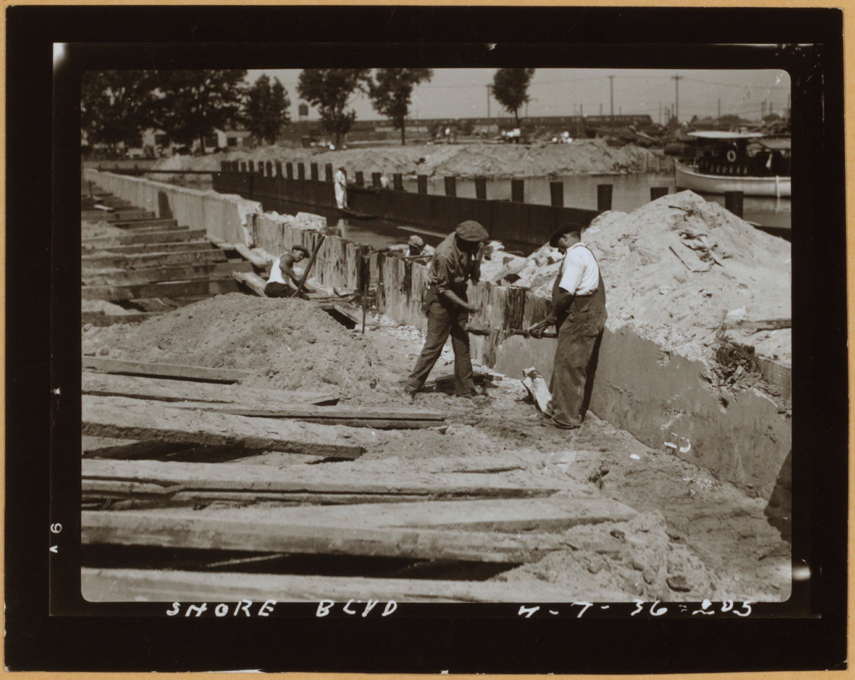 Brooklyn: Shore Boulevard - Beaumont Street