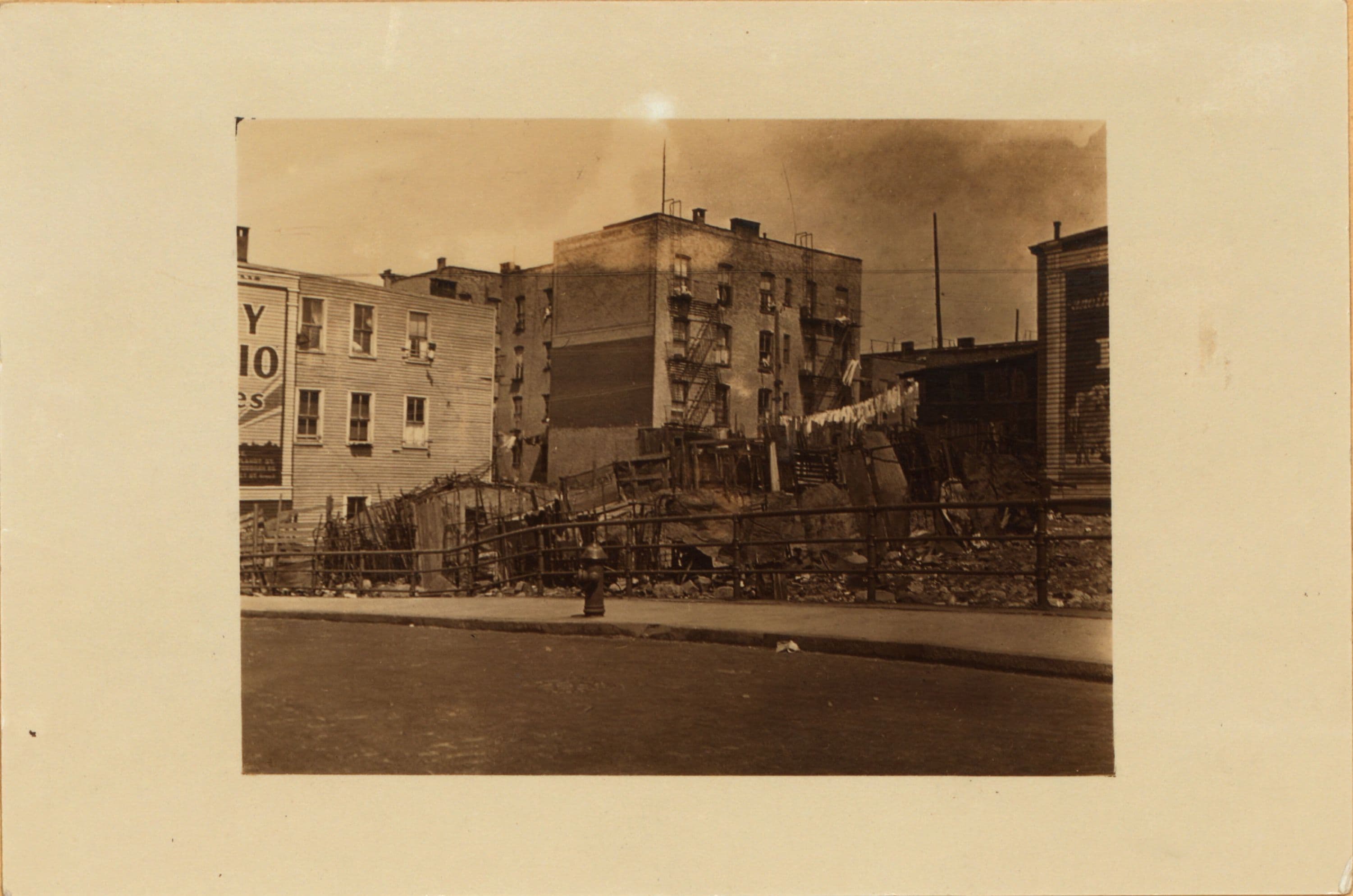 Bronx: 204th Street (East) - Grand Concourse