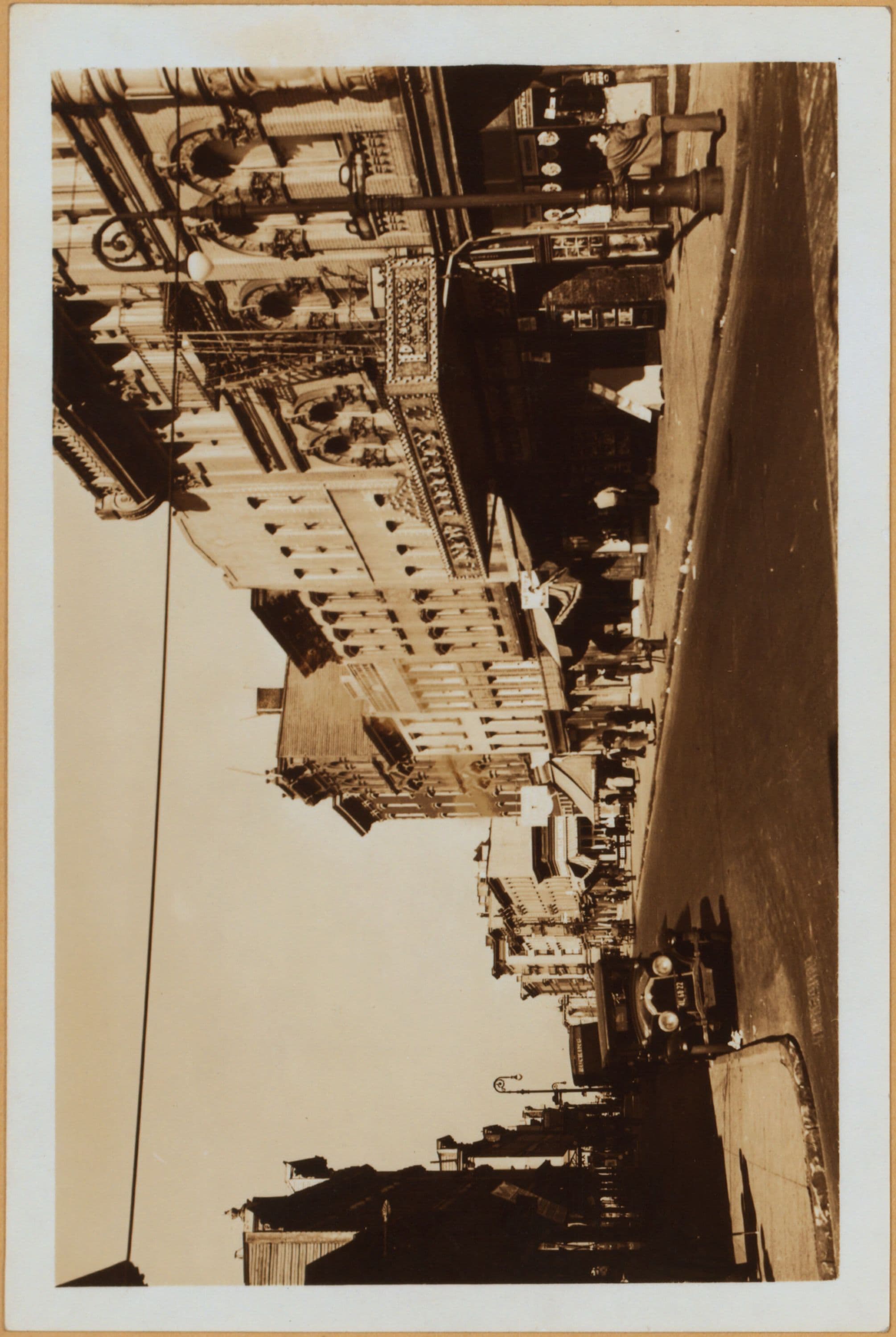 Brooklyn: Manhattan Avenue - Meserole Street