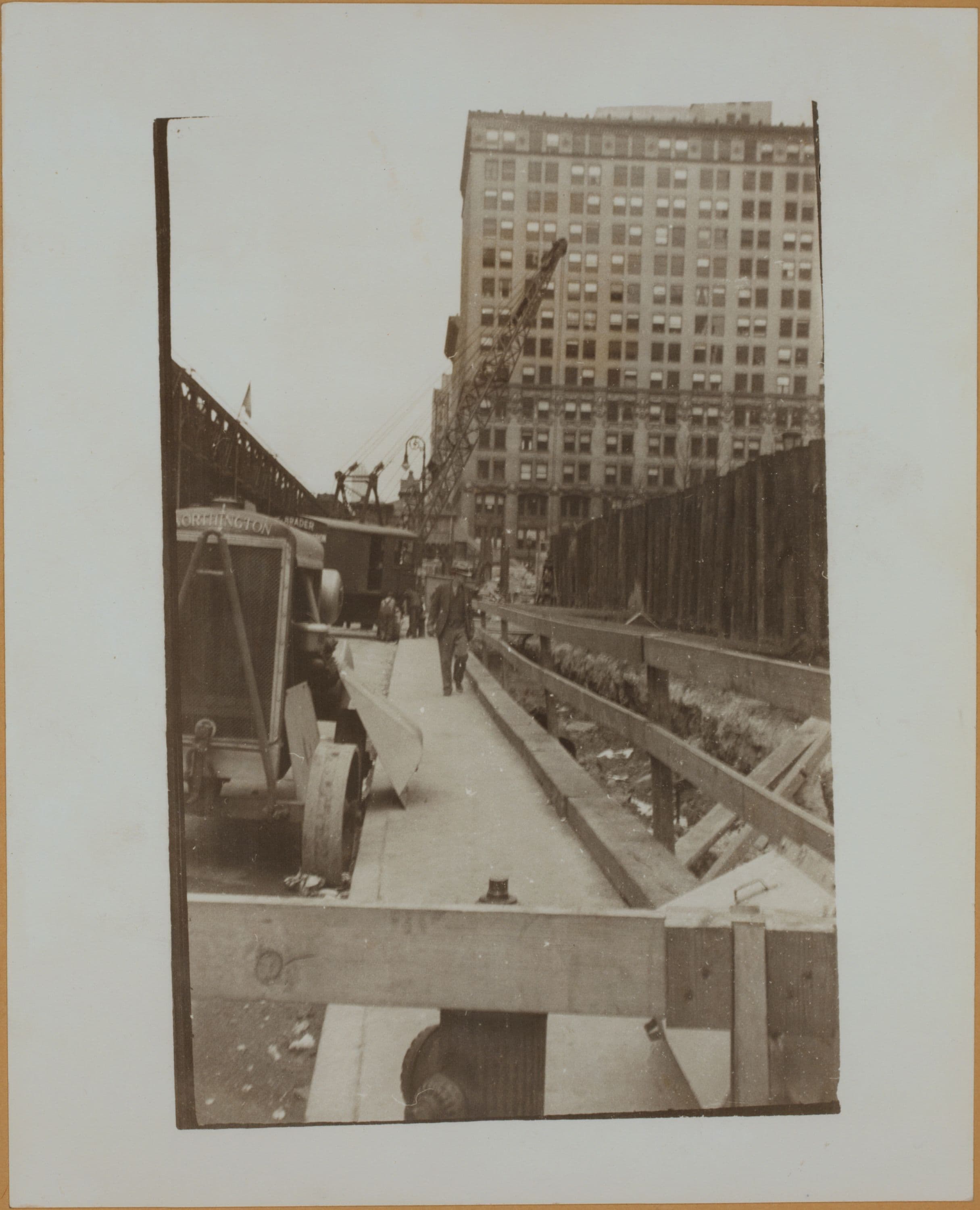 Manhattan: 6th Avenue - 41st Street