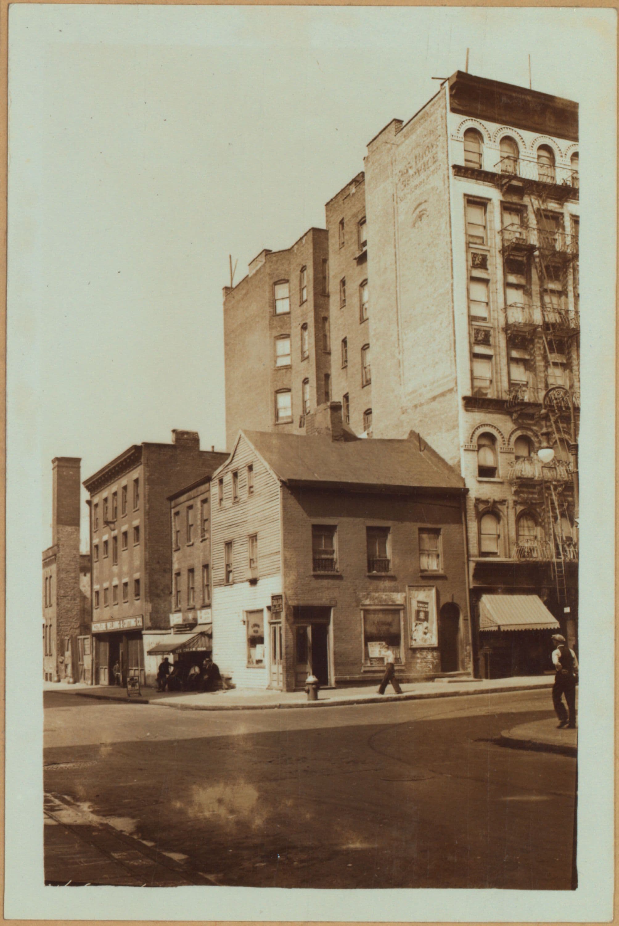 Manhattan: Sullivan Street - Spring Street