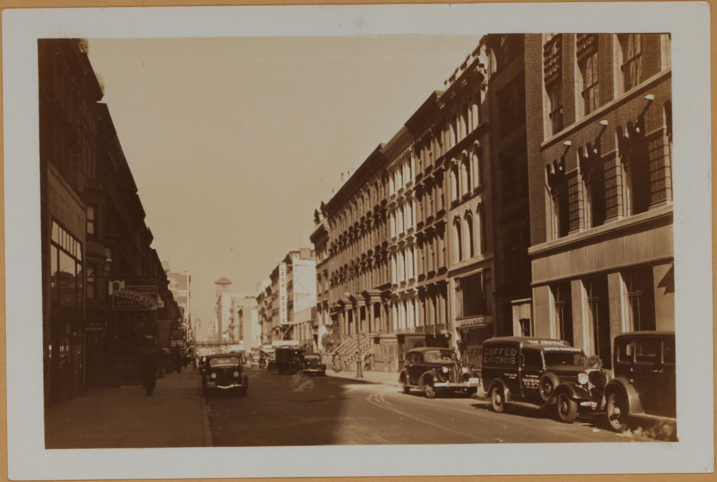 Manhattan: 52nd Street (West) - 5th Avenue