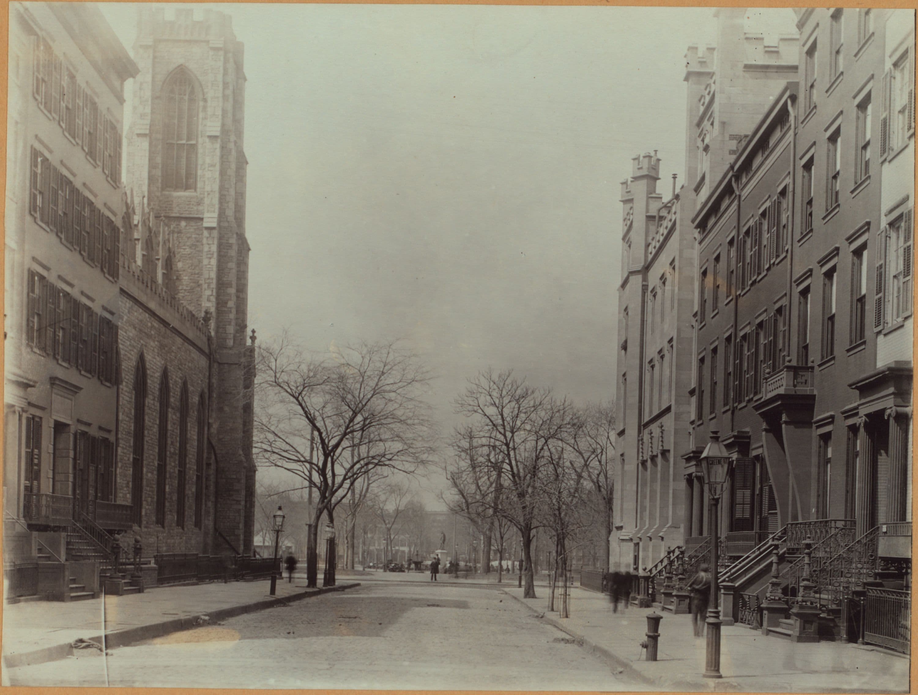 Manhattan: Washington Place - Greene Street