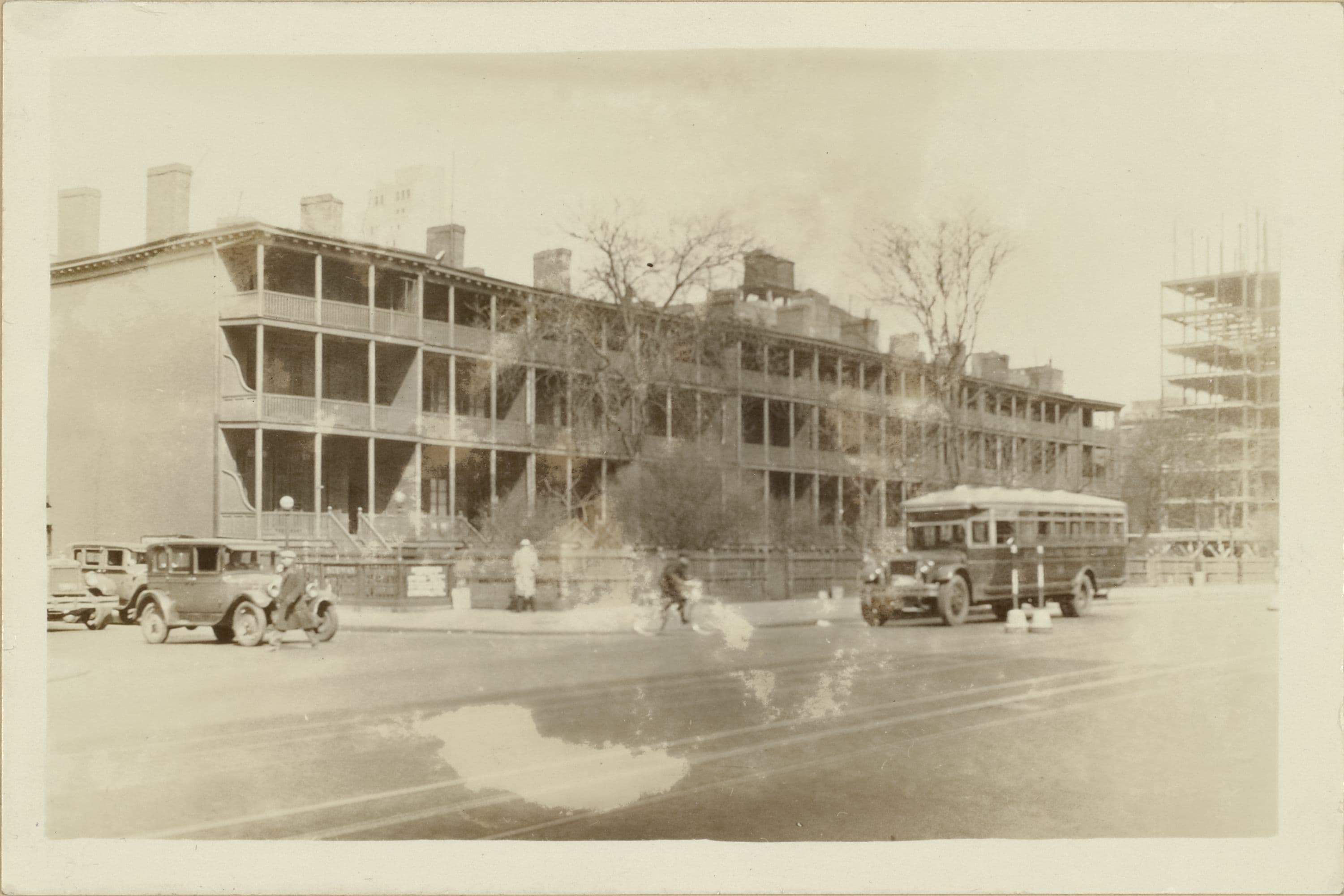 Manhattan: 7th Avenue - 12th Street (West)