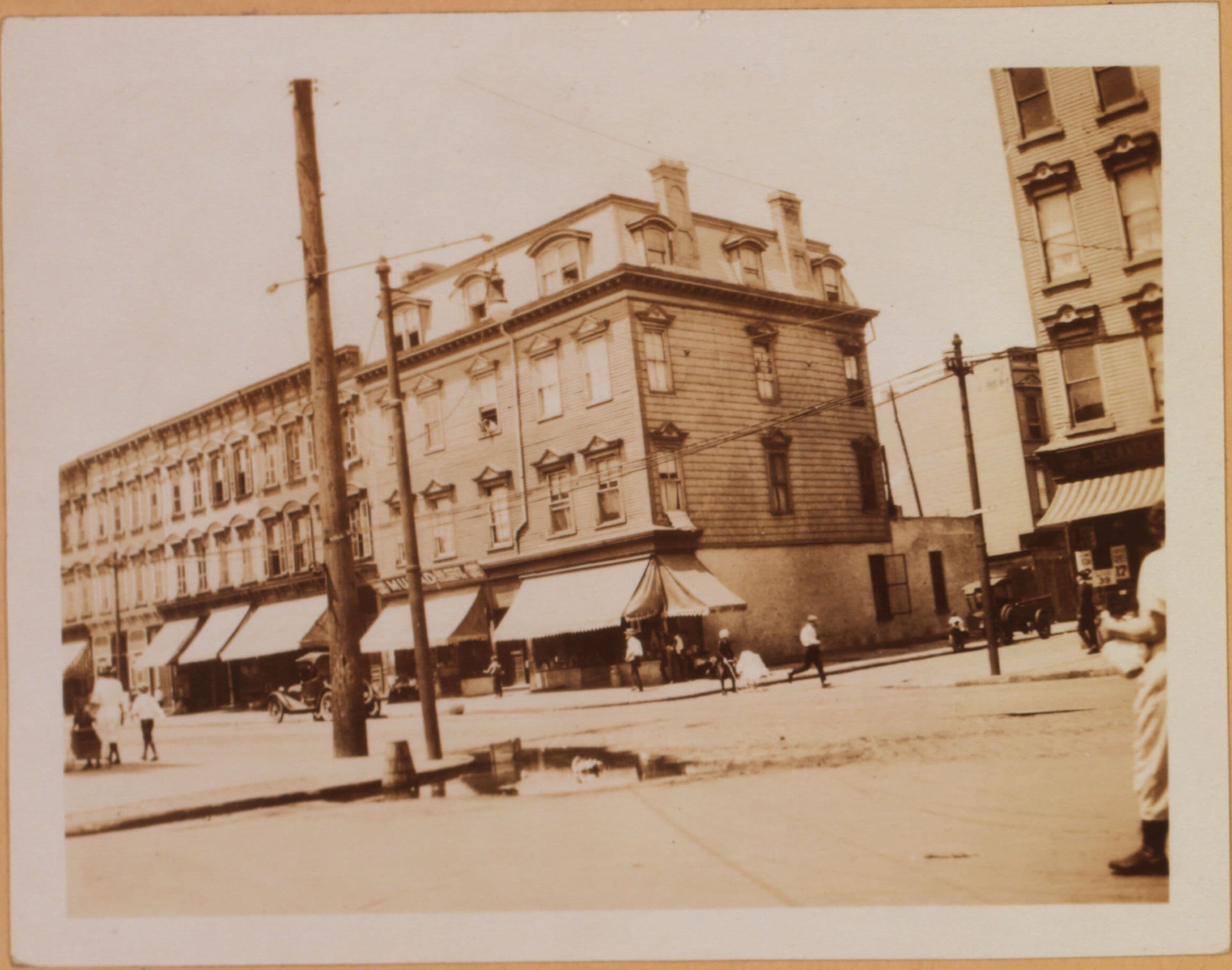 Brooklyn: Flushing Avenue - Vandervoort Place