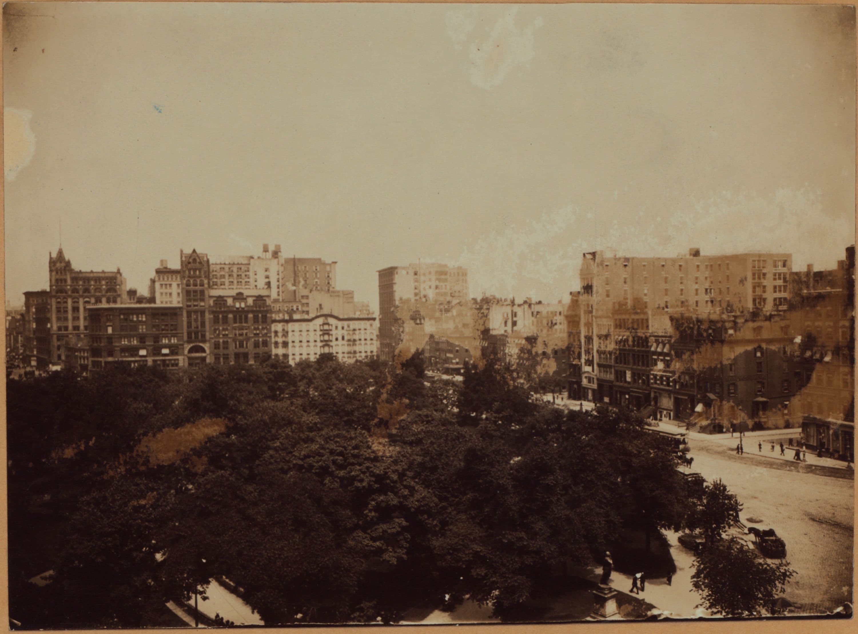 Manhattan: Union Square (East) - Between 15th and 18th Streets (North).