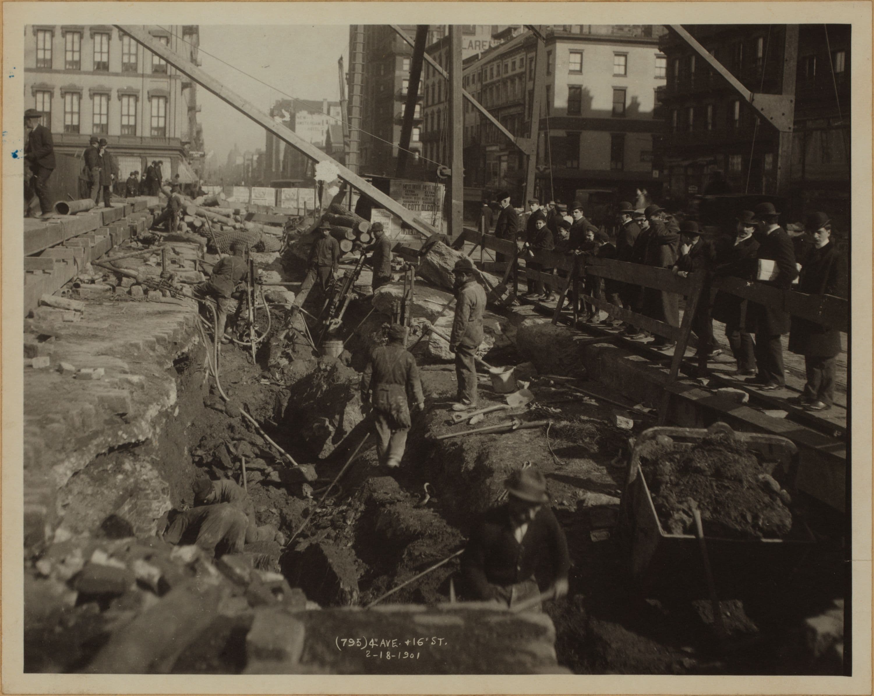 Manhattan: 4th Avenue - 16th Street