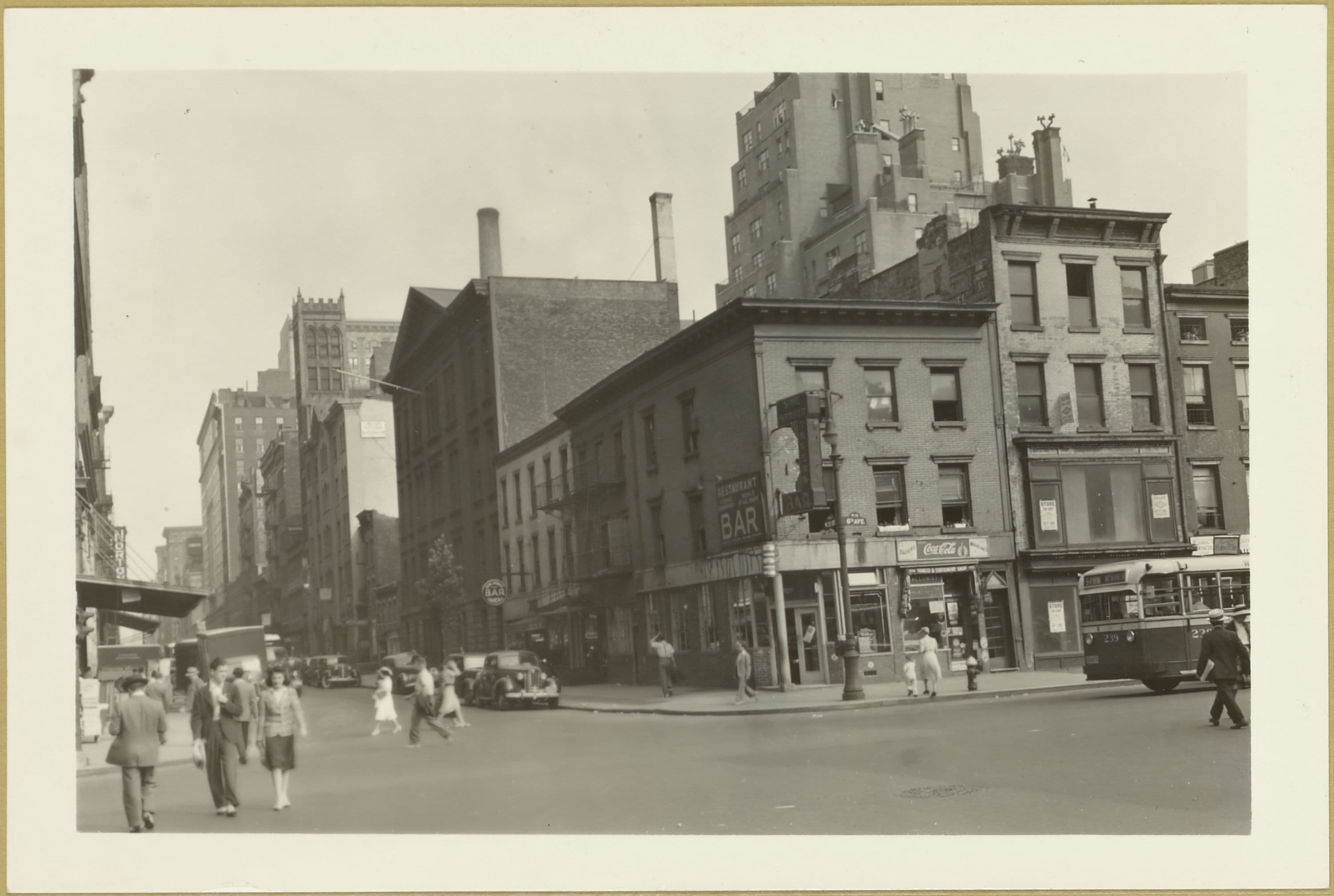Manhattan: 13th Street - 6th Avenue