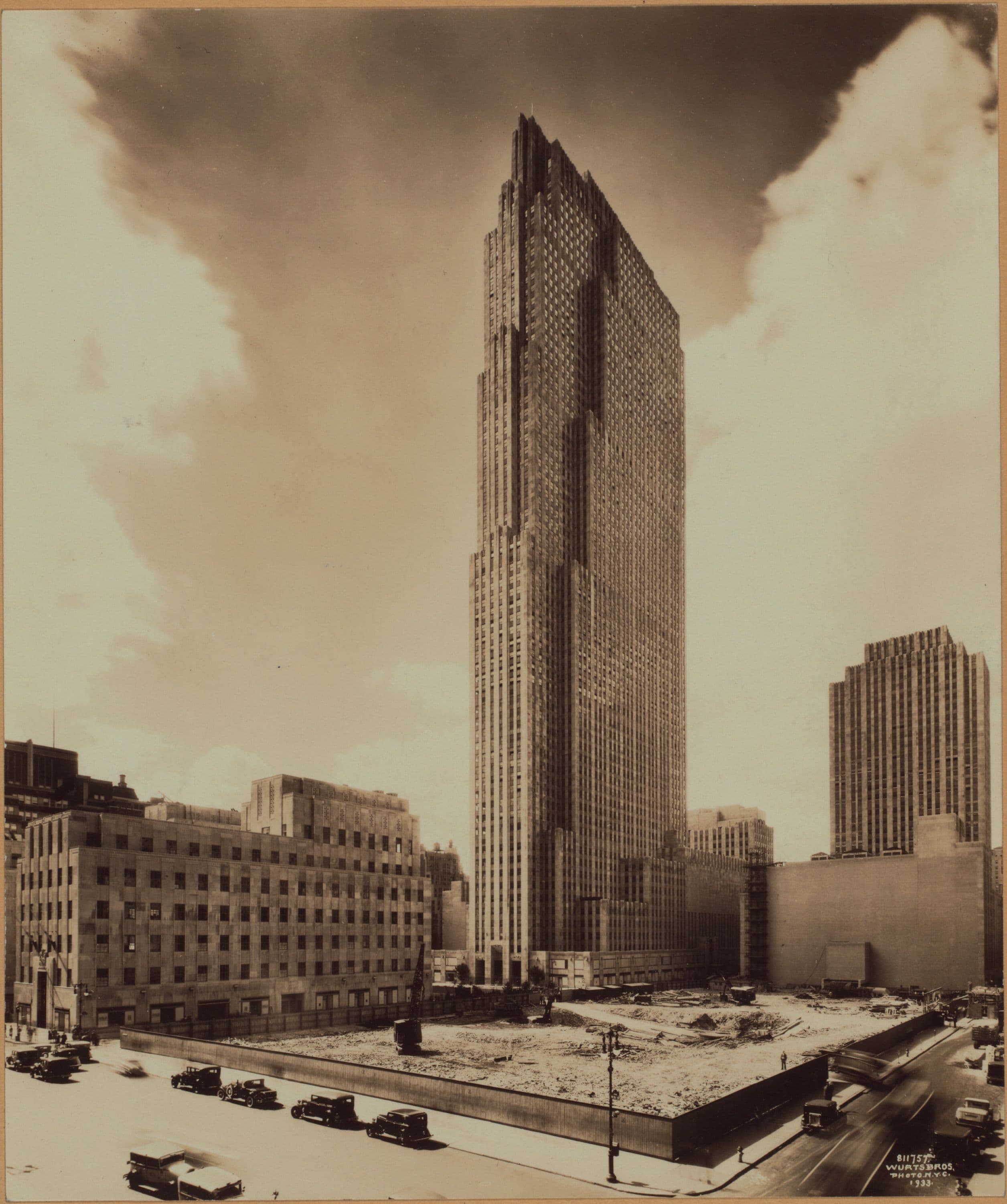 Manhattan: 5th Avenue - 50th Street (West)