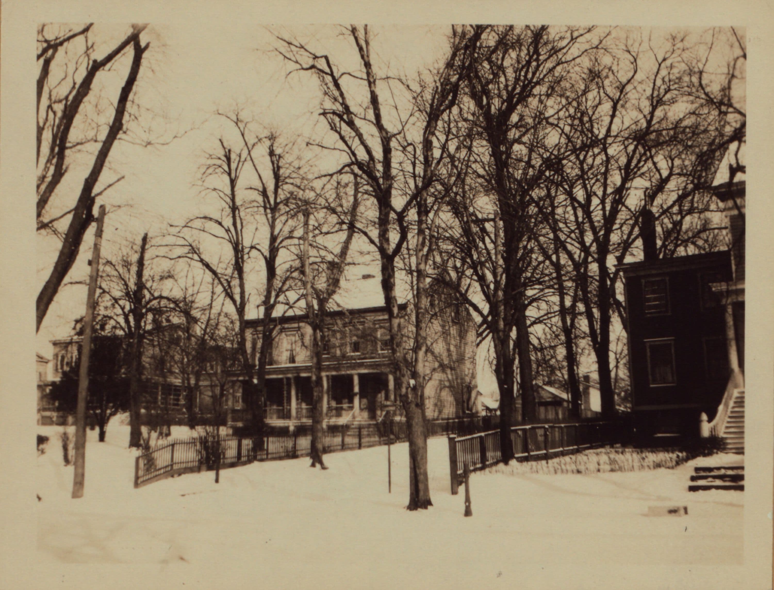 Queens: Broadway - St. James Avenue